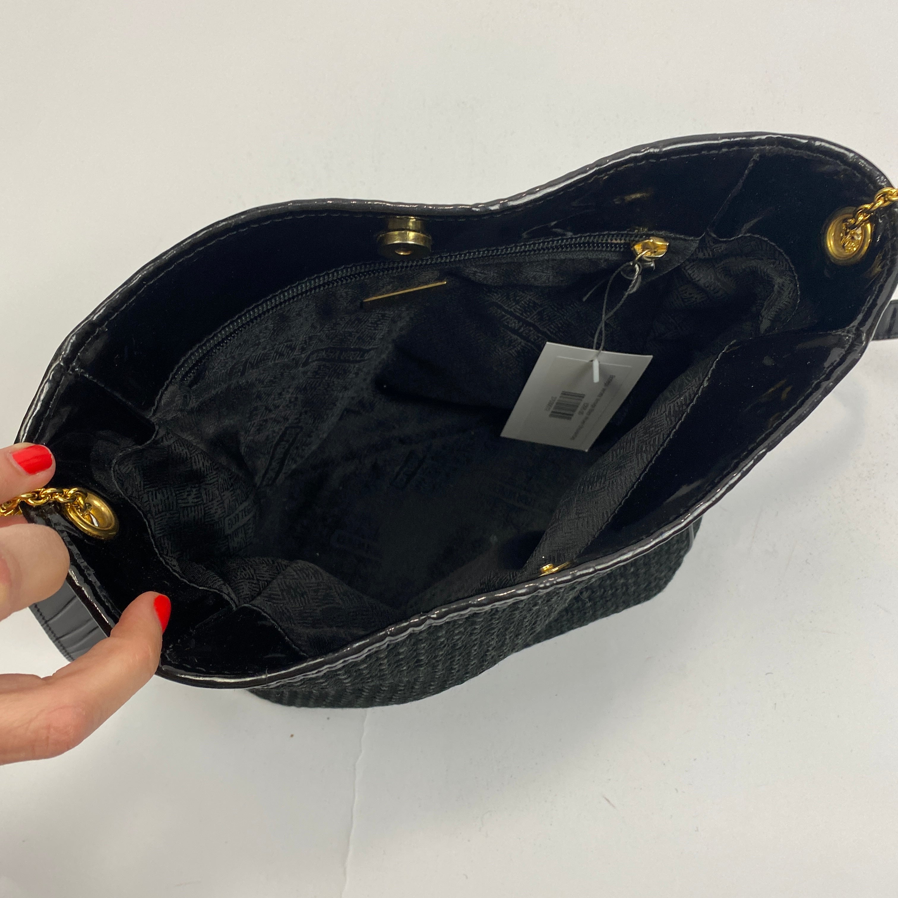 Bottega Veneta Vintage Black Woven Shoulderbag