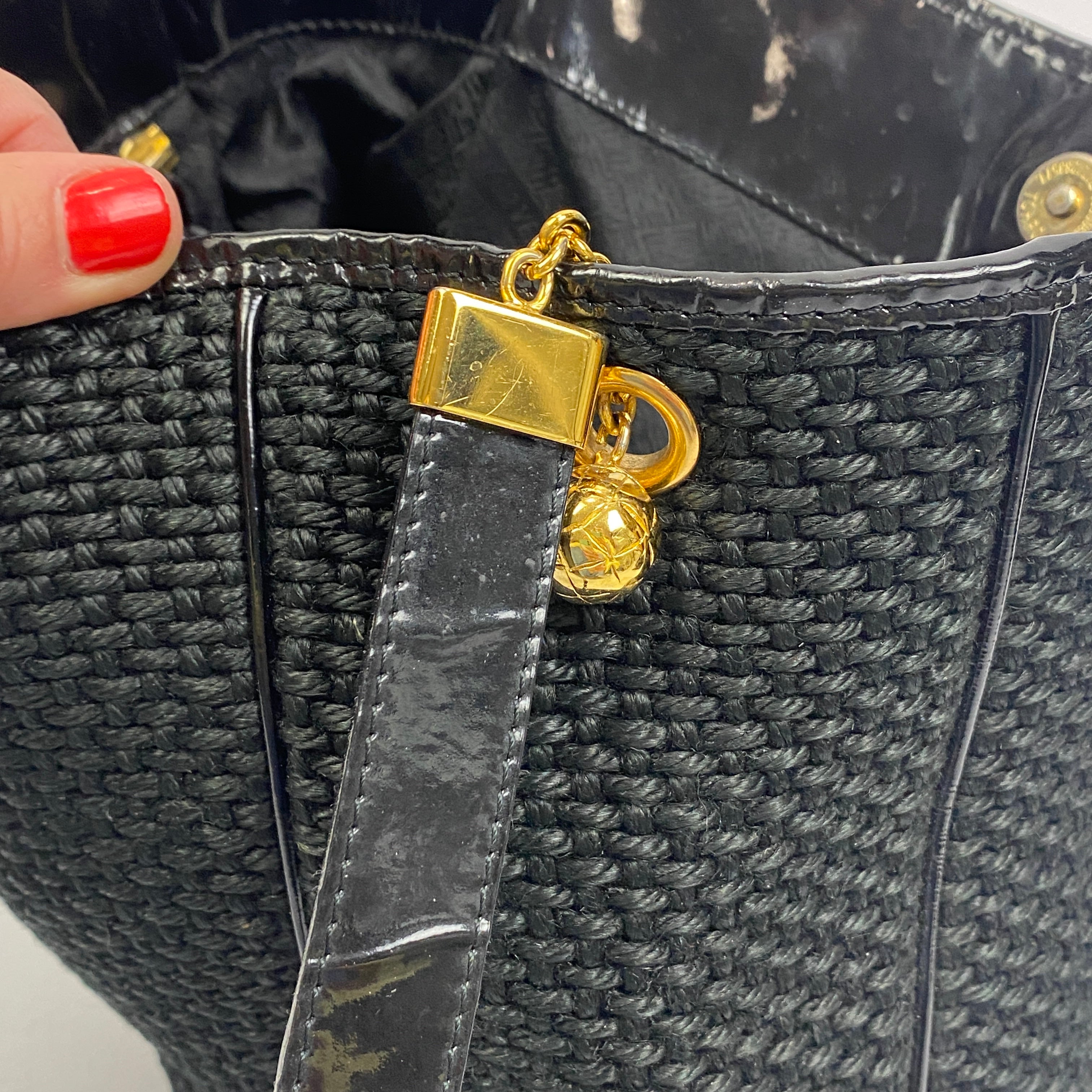 Bottega Veneta Vintage Black Woven Shoulderbag