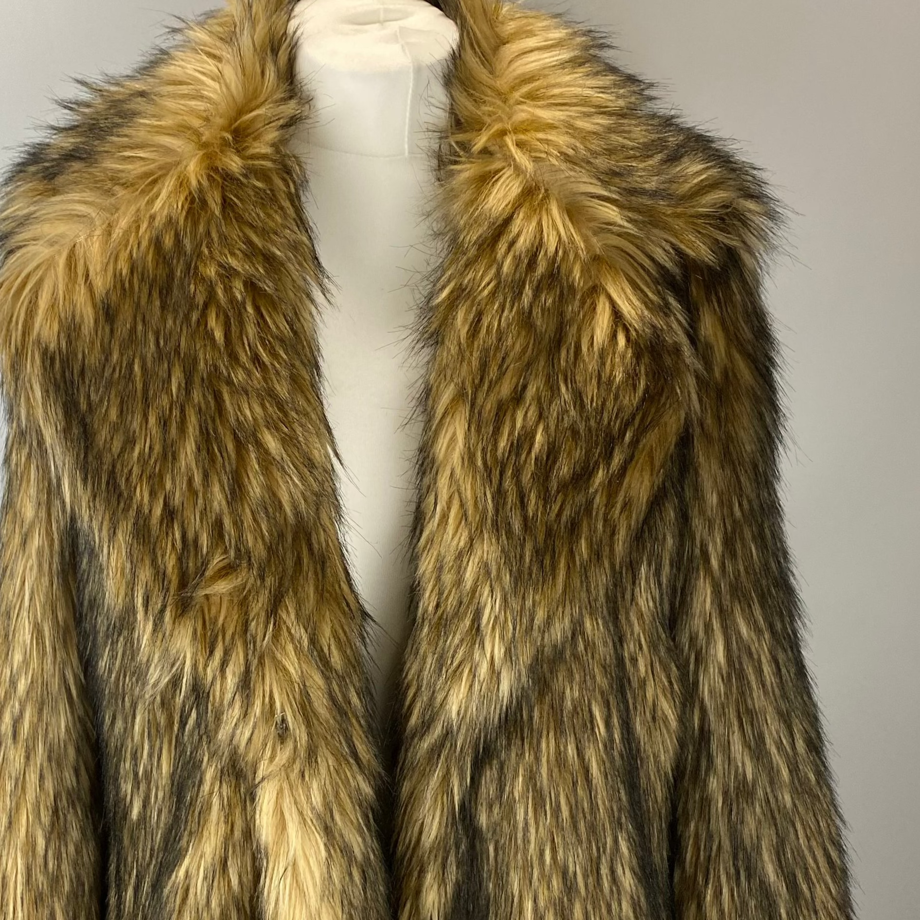 Red Valentino New £895 Black-Tipped Caramel Faux Fur Coat XXS