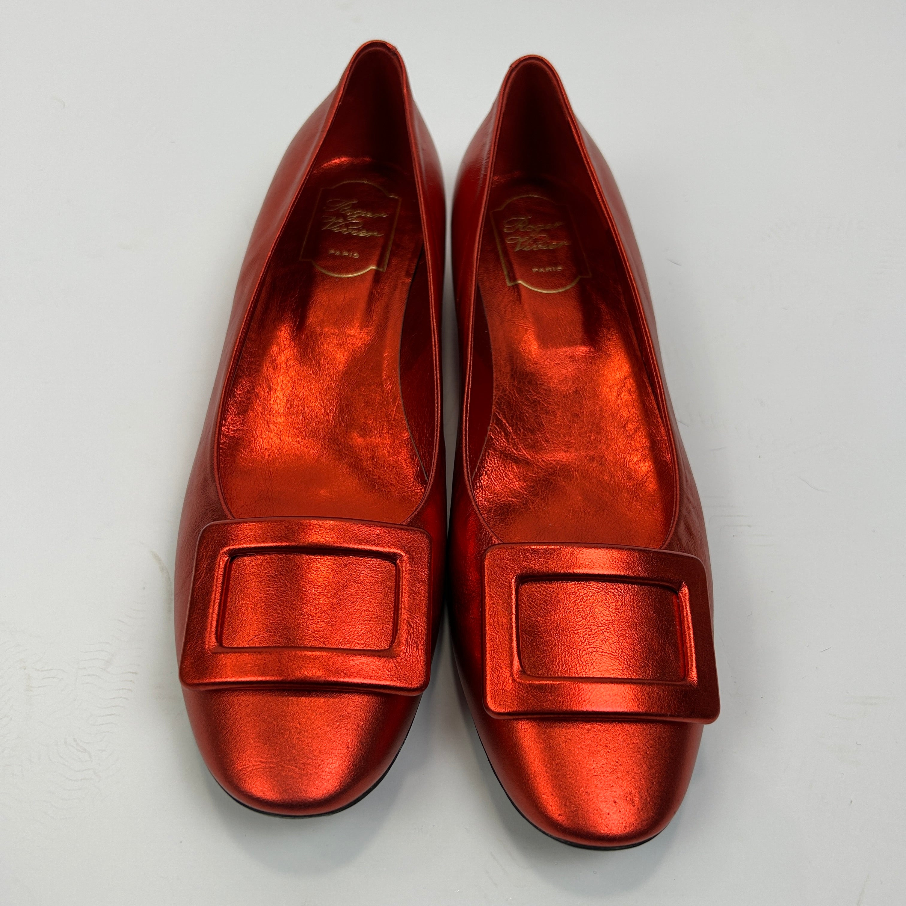 Roger Vivier Red Metallic Leather Low Heel Pumps 41