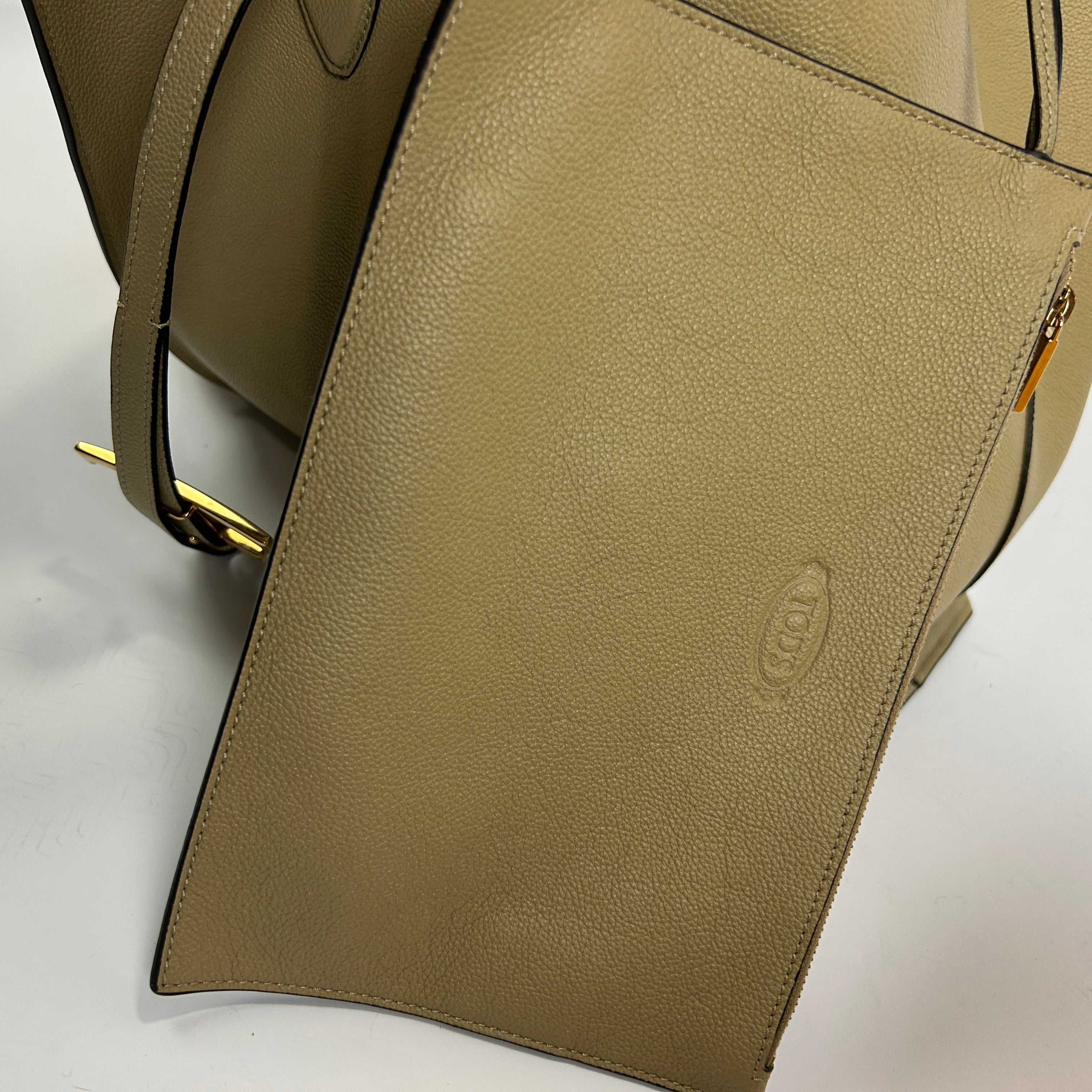 Tods New £1870 Deep Vanilla T Timeless Tote Bag