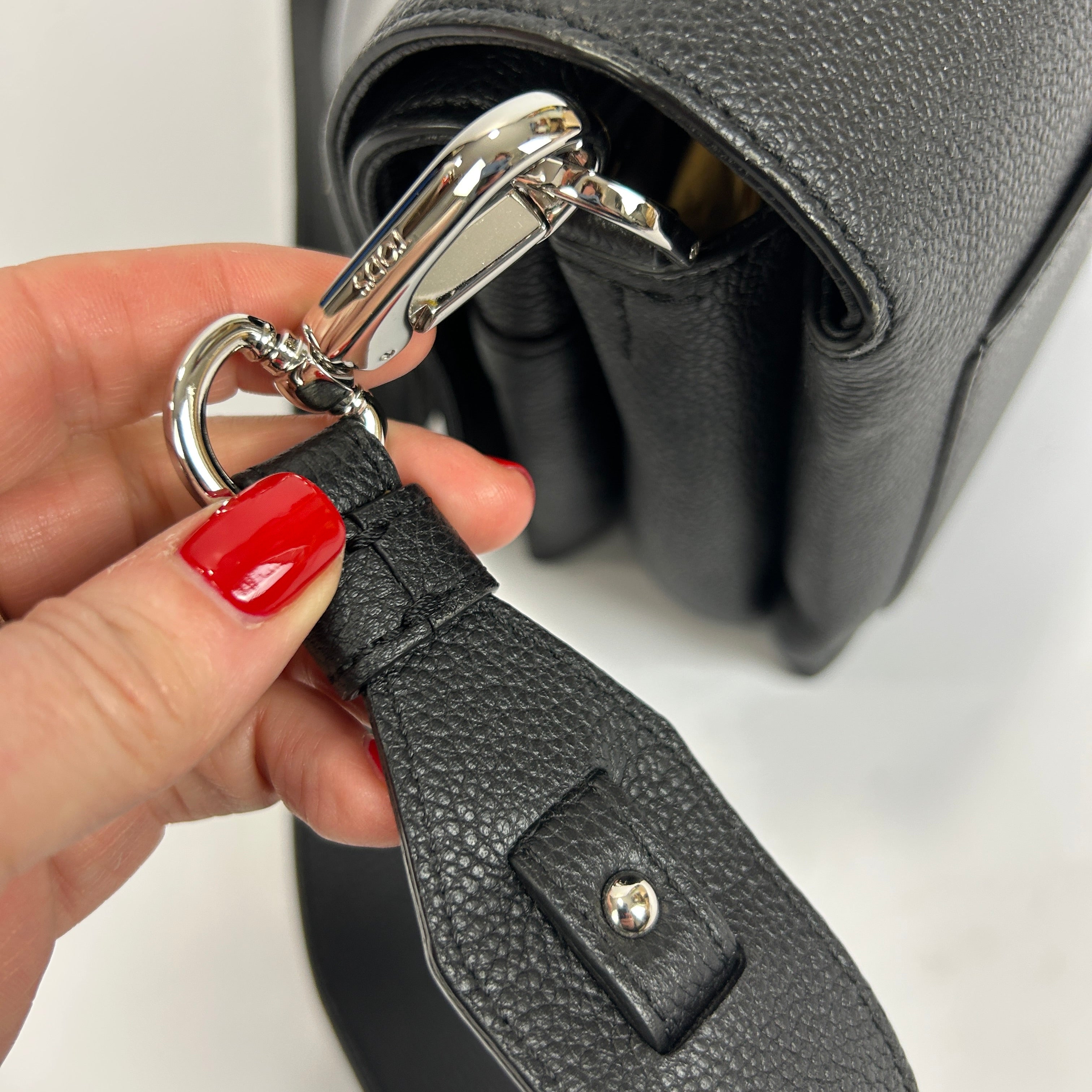 Tods New £1152 Black Pebbled Calfskin Crossbody Bag