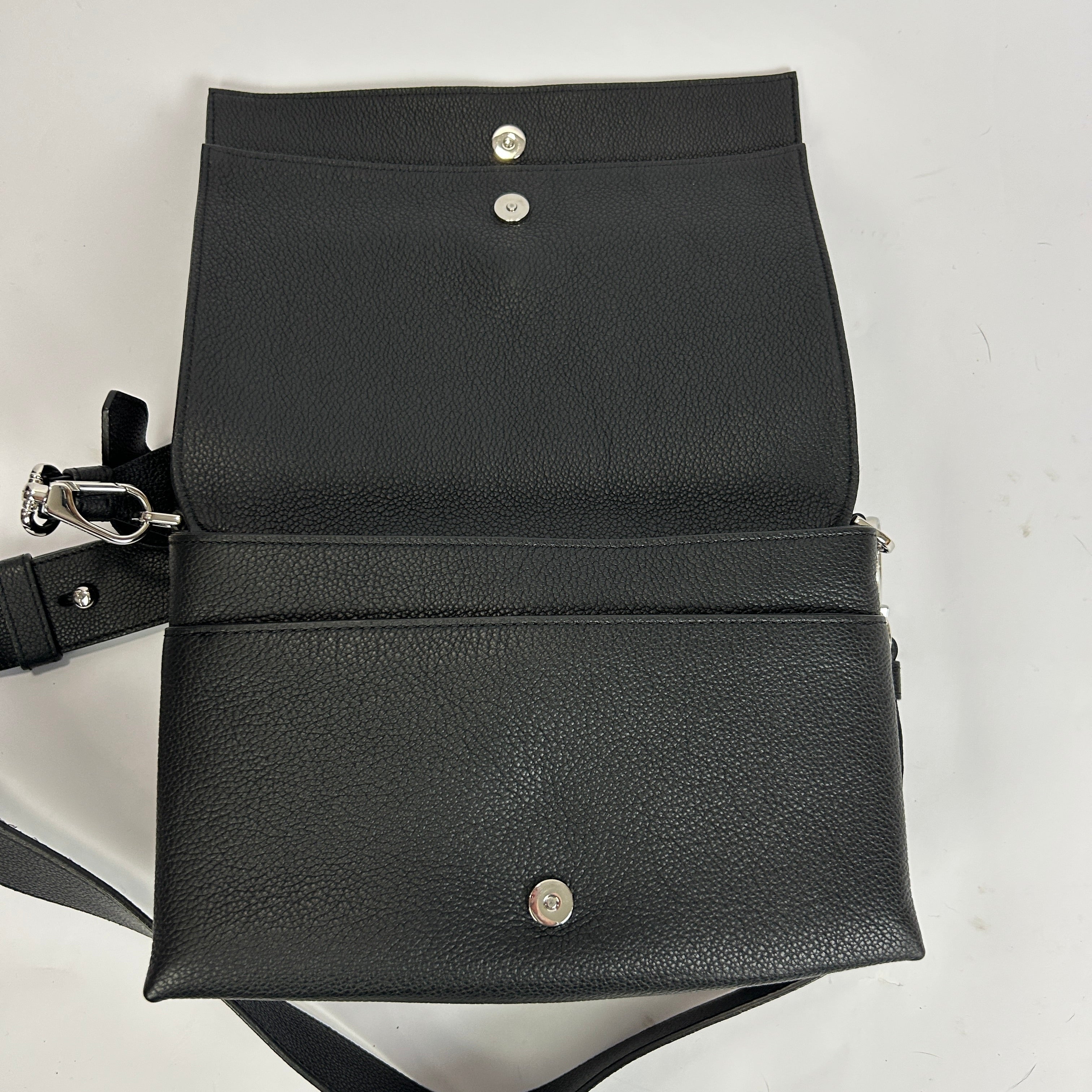 Tods New £1152 Black Pebbled Calfskin Crossbody Bag
