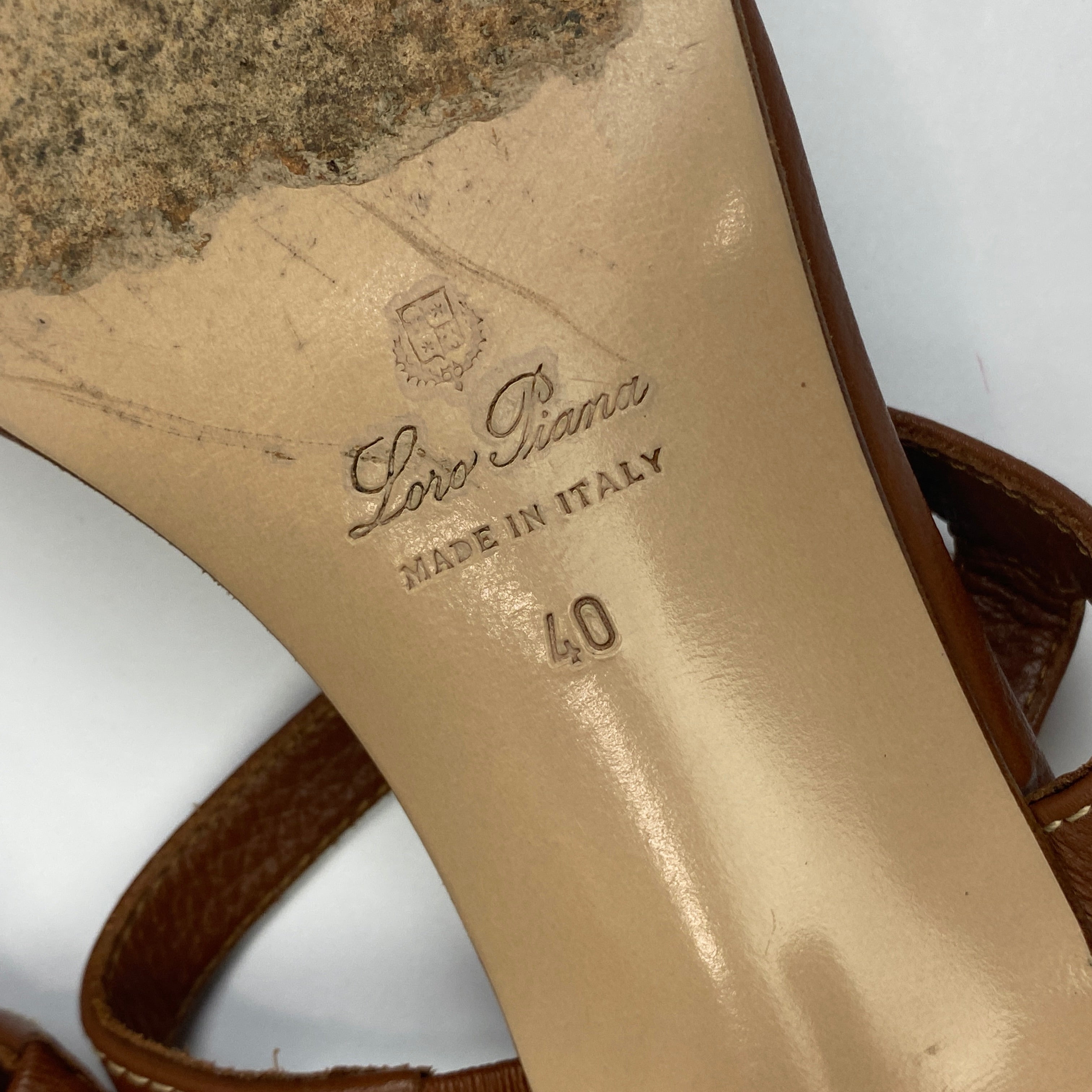 Loro Piana £685 Brown T-Bar Kitten Heels 40
