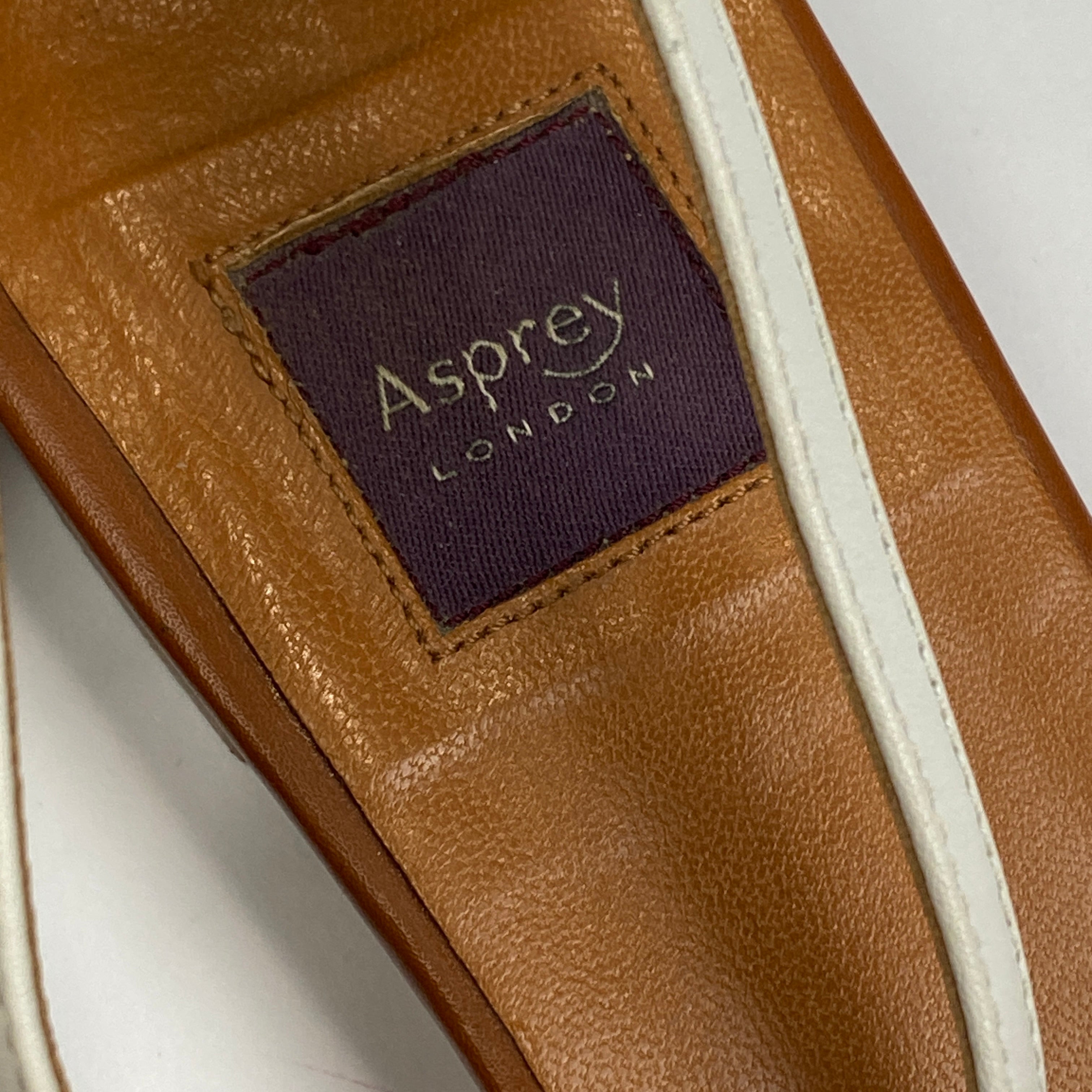 Asprey Tan & White Flat T-Bar Sandals 39.5