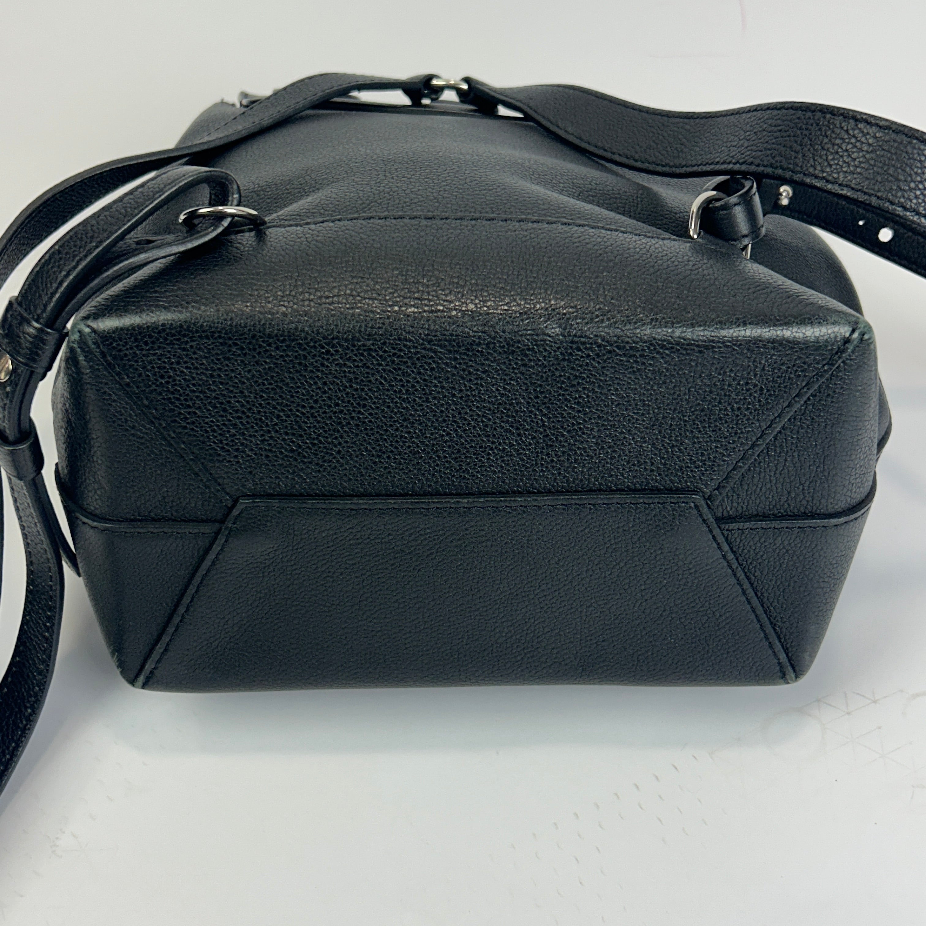 Louis Vuitton £2050 Black Calfskin Lockme Backpack