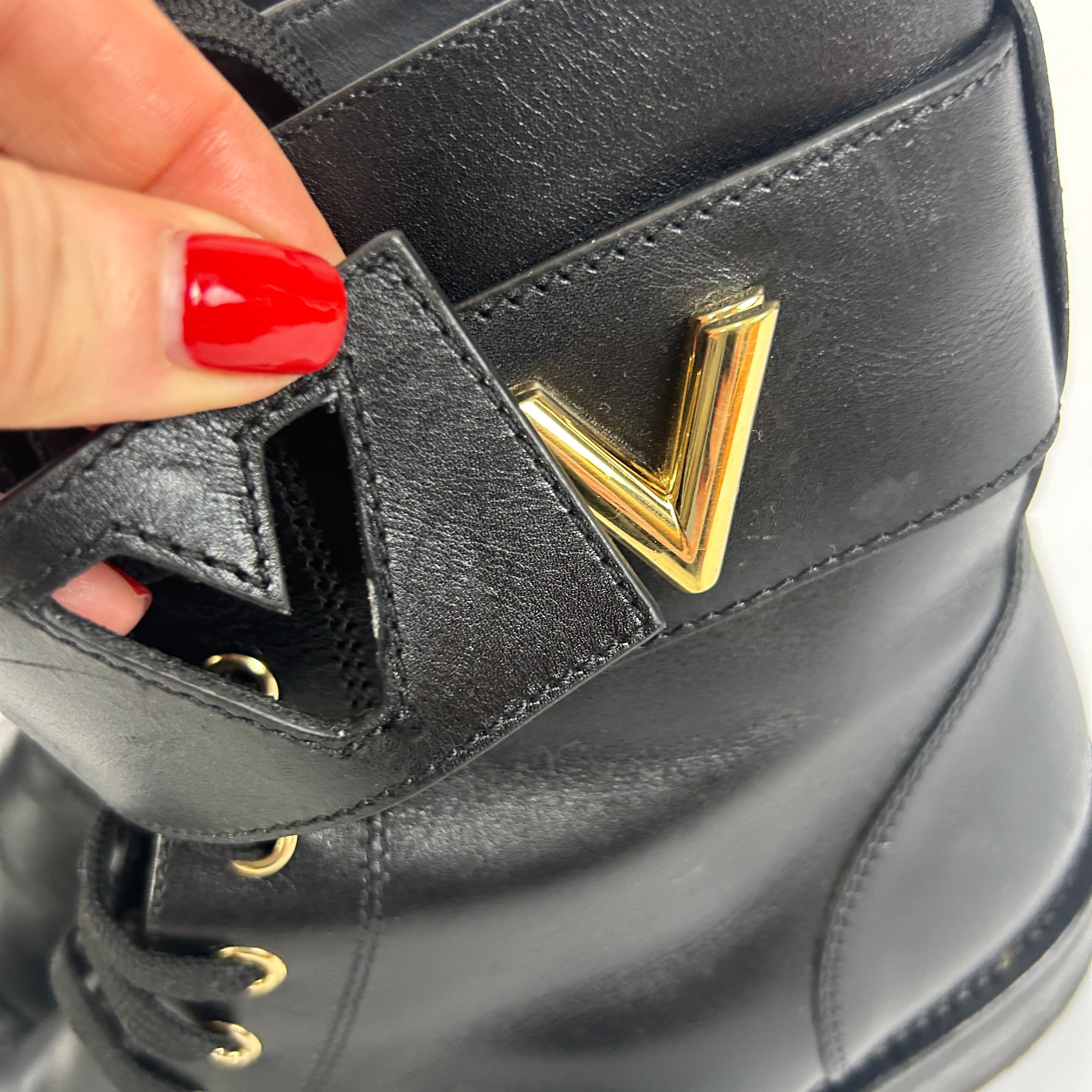 Louis Vuitton £1030 Black Wonderland Ranger Combat Boots 40