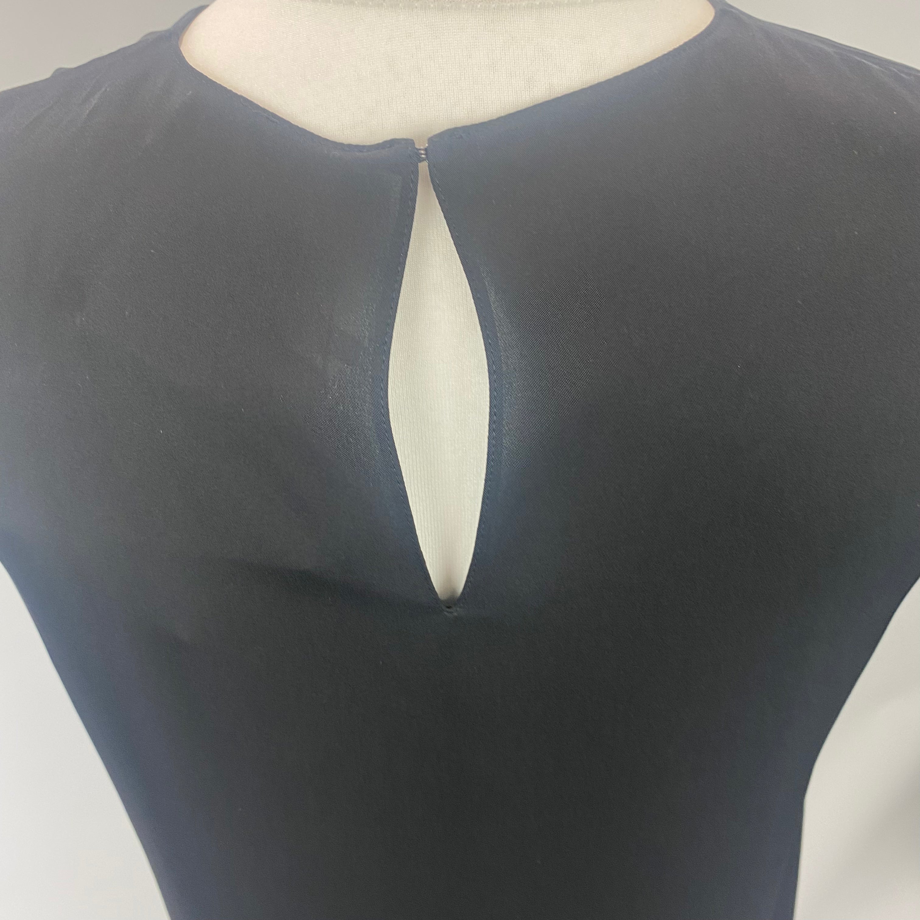 Theory New Black Silk Sleeveless Top XS