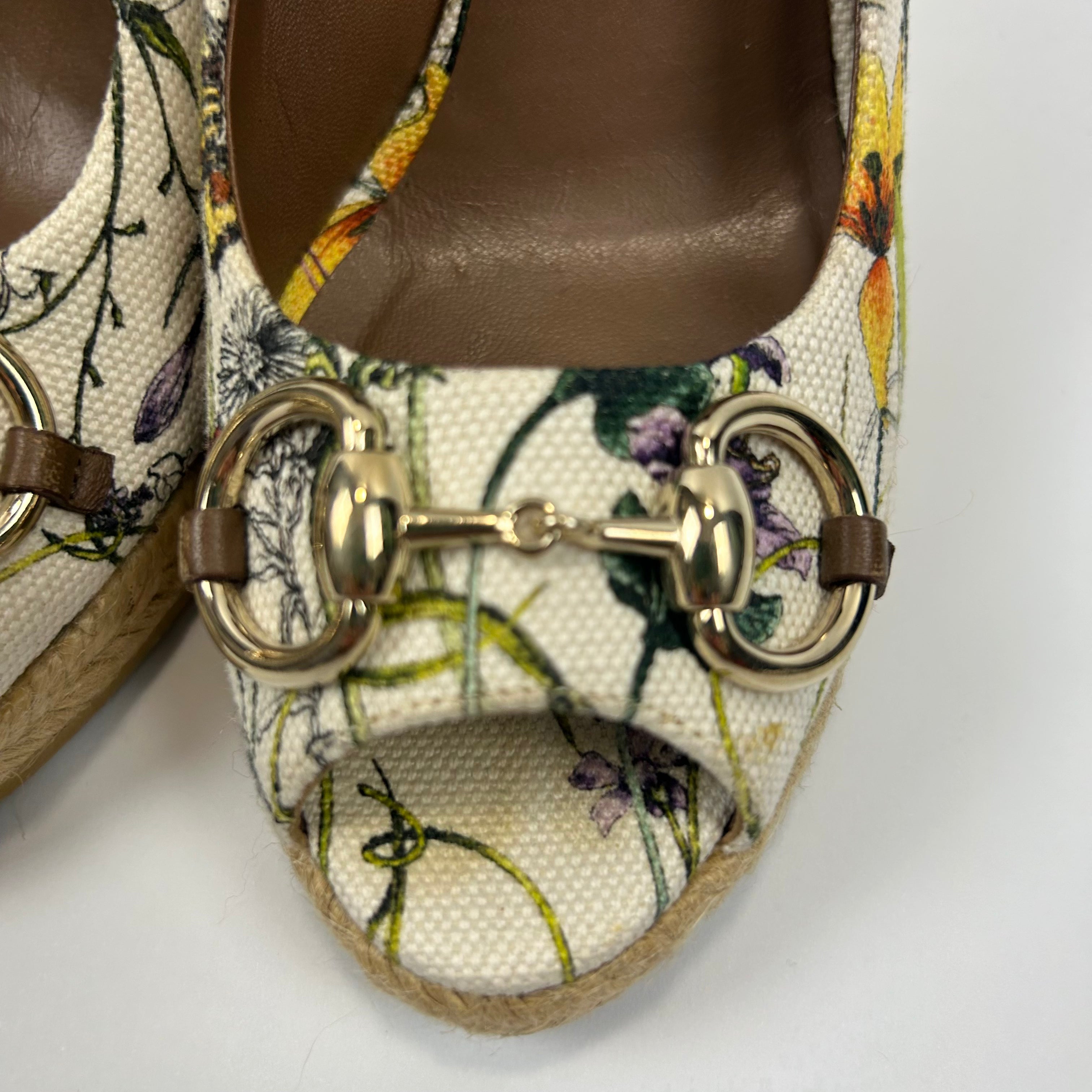 Gucci Canvas Floral Horesbit Open Toe Wedges 38