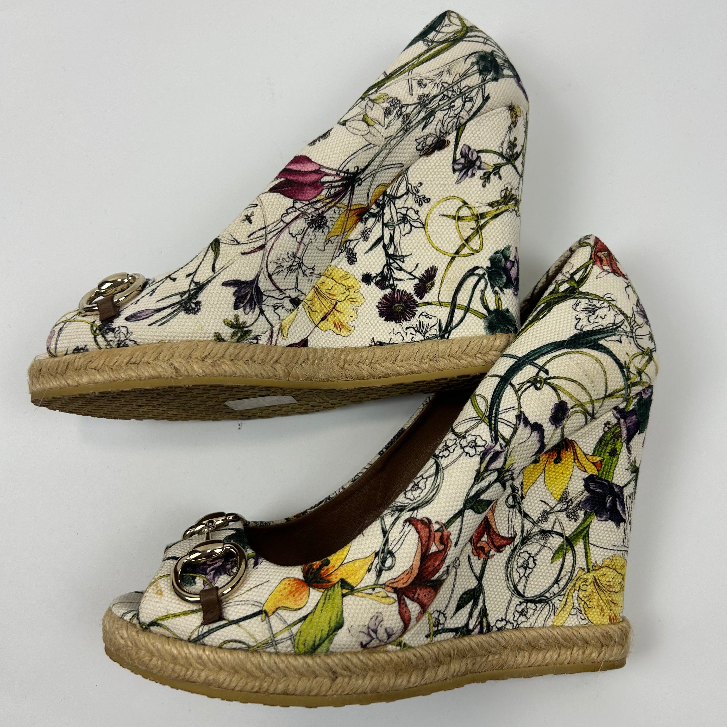 Gucci Canvas Floral Horesbit Open Toe Wedges 38