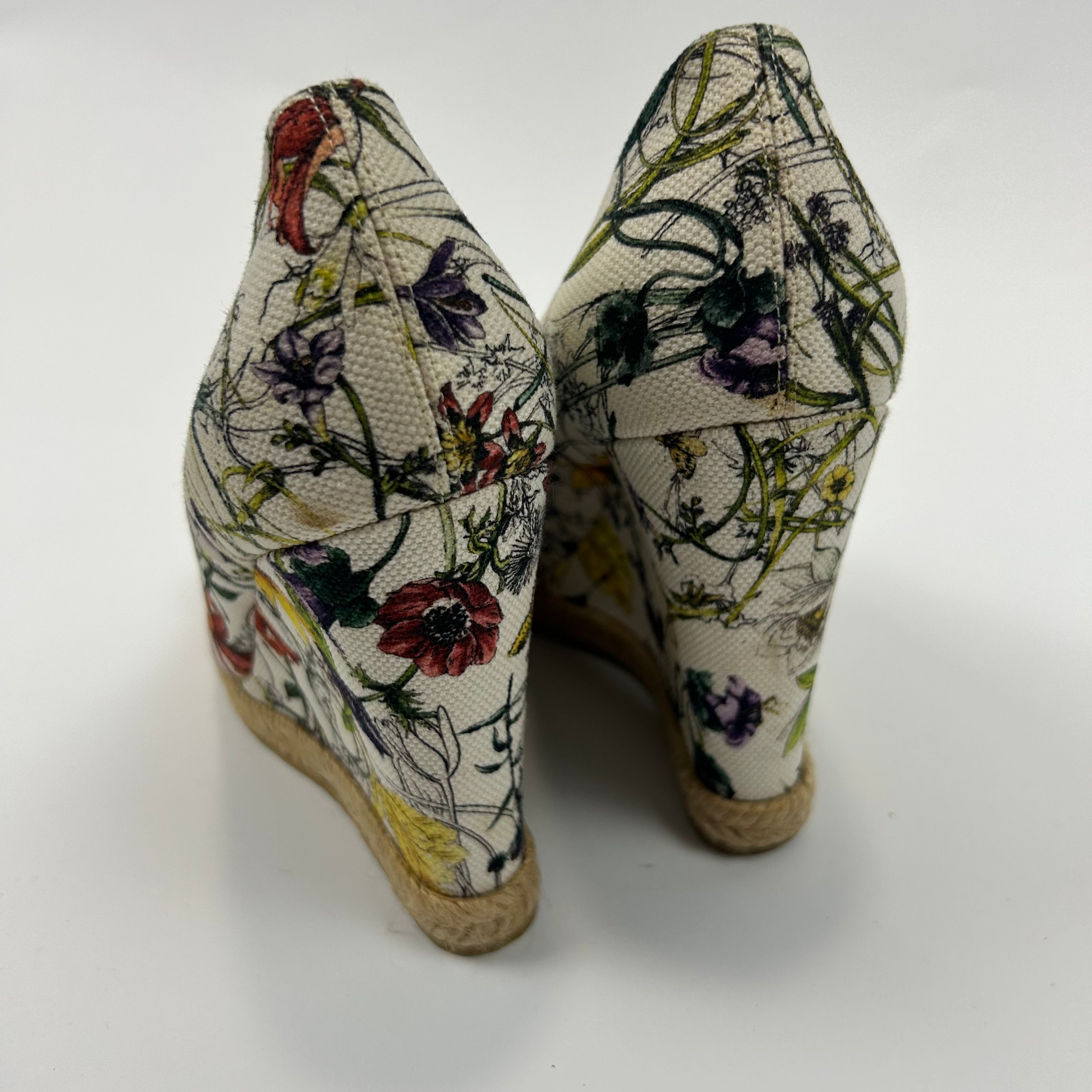 Gucci Canvas Floral Horesbit Open Toe Wedges 38