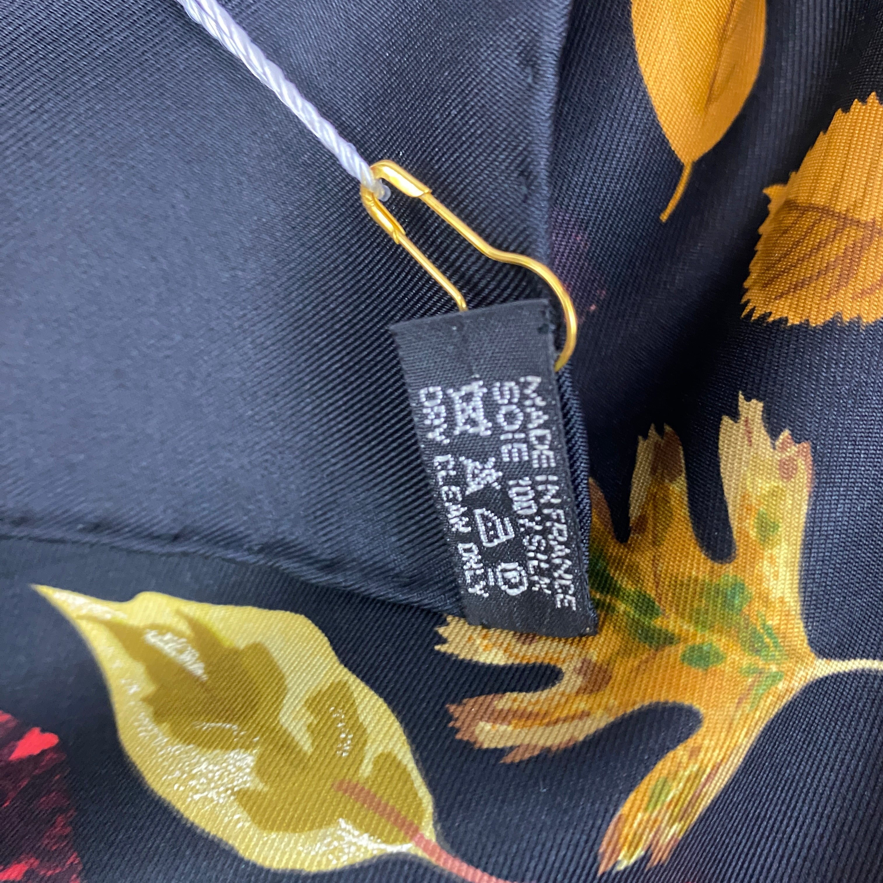 Hermes New Black Autumn Leaves Silk Twill 90 Scarf