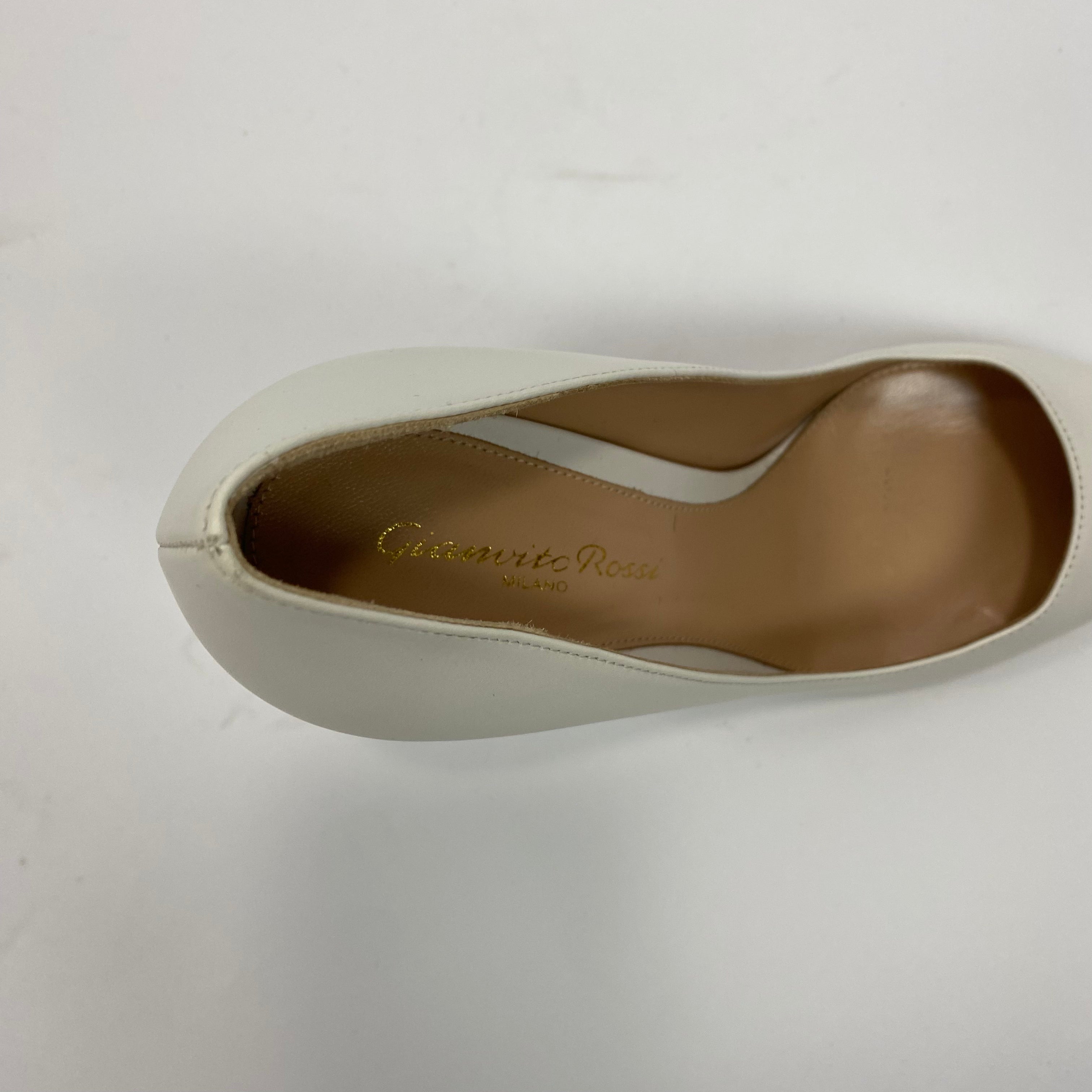 Gianvito Rossi £650 Ivory Gianvito 85 Leather Heels 35