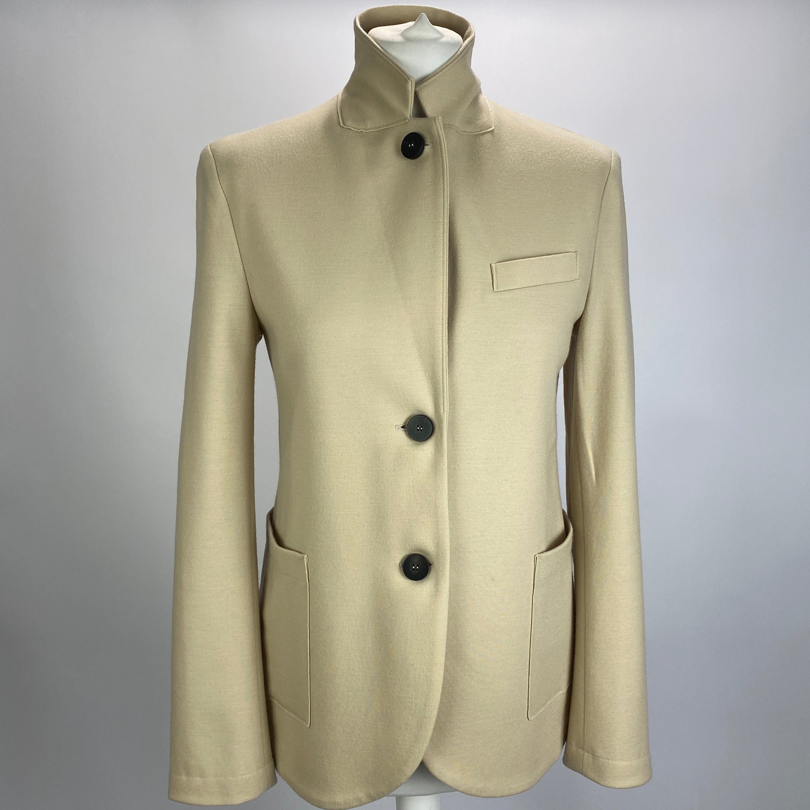 Harris Wharf £395 Cream Wool Jersey Blazer XS