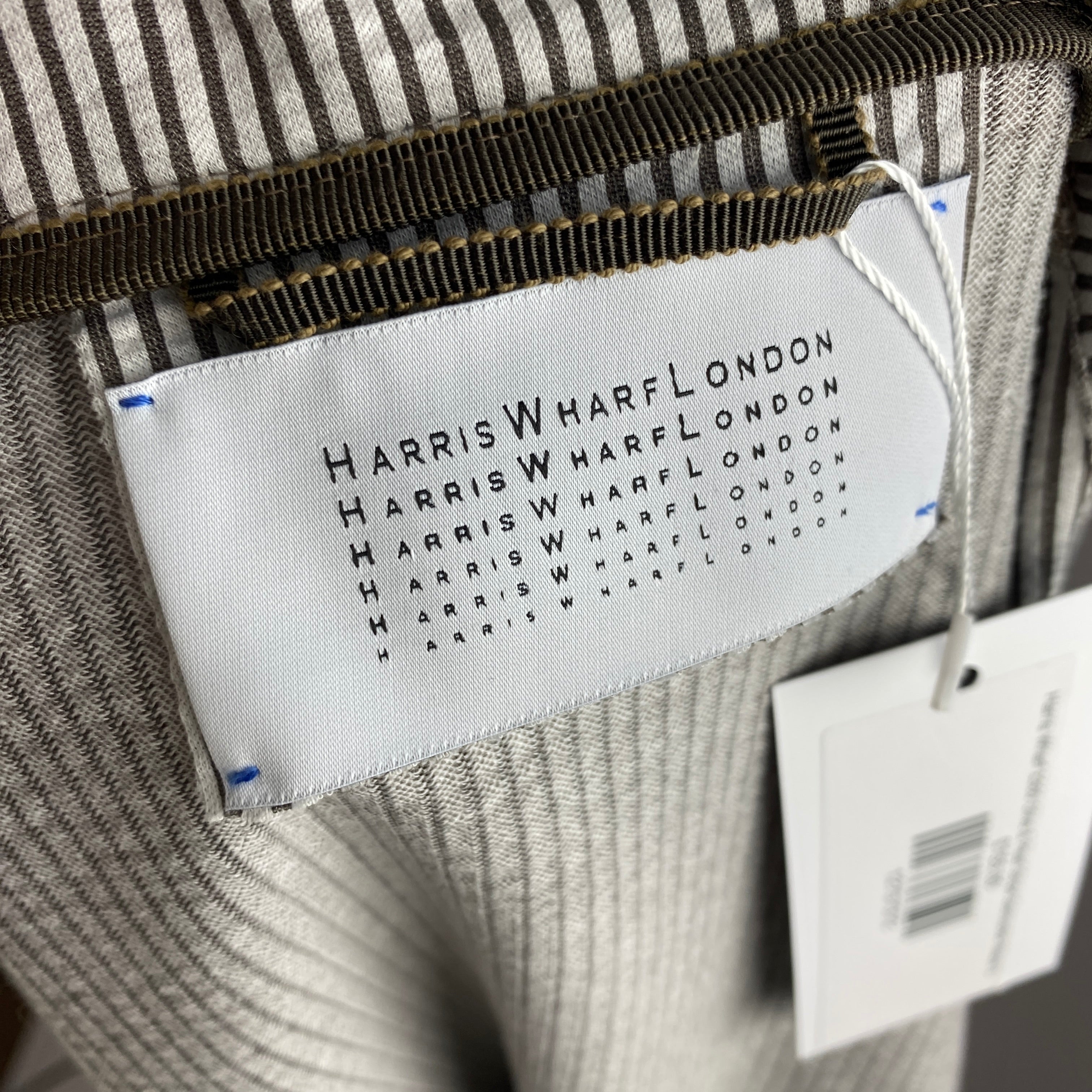 Harris Wharf £300 Olive & Pearl Stripe Seersucker Blazer S