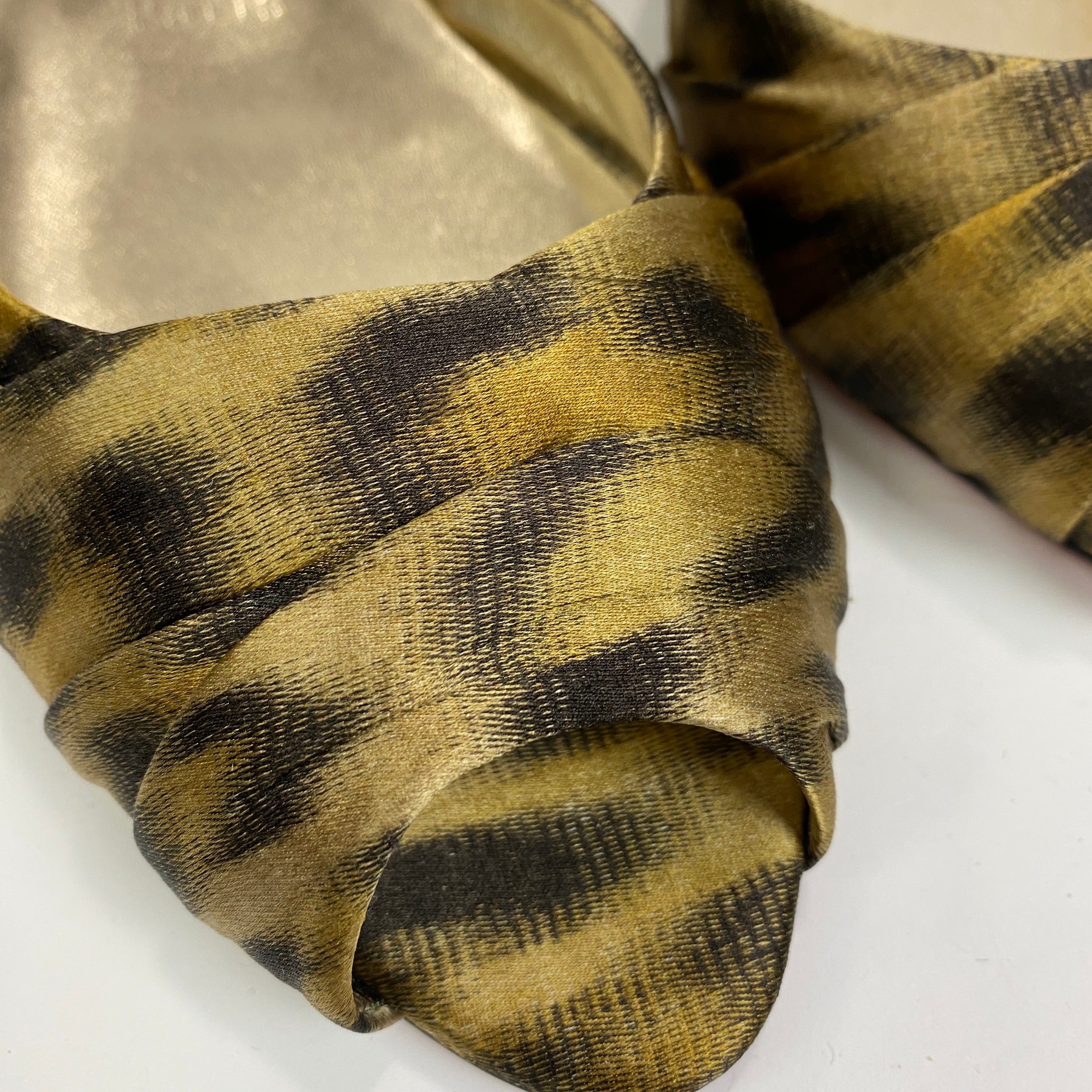 Christian Louboutin New £1100 Leopard Silk Cordelina Slingbacks 39.5