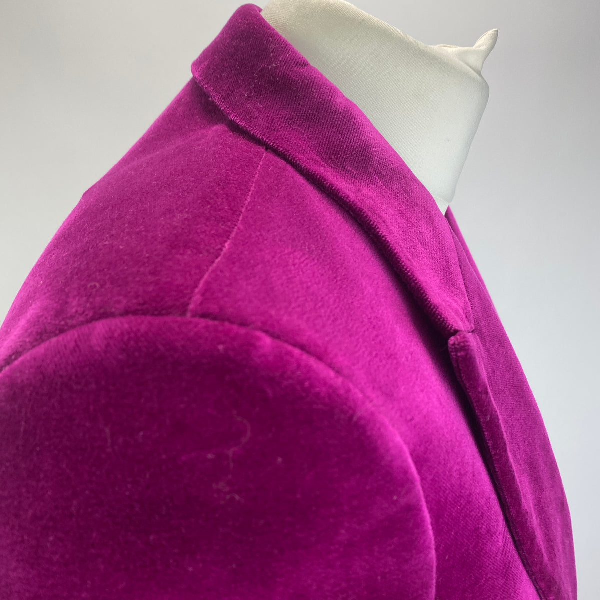 Knatchbull £2000 Bespoke Magenta Velvet Blazer XS