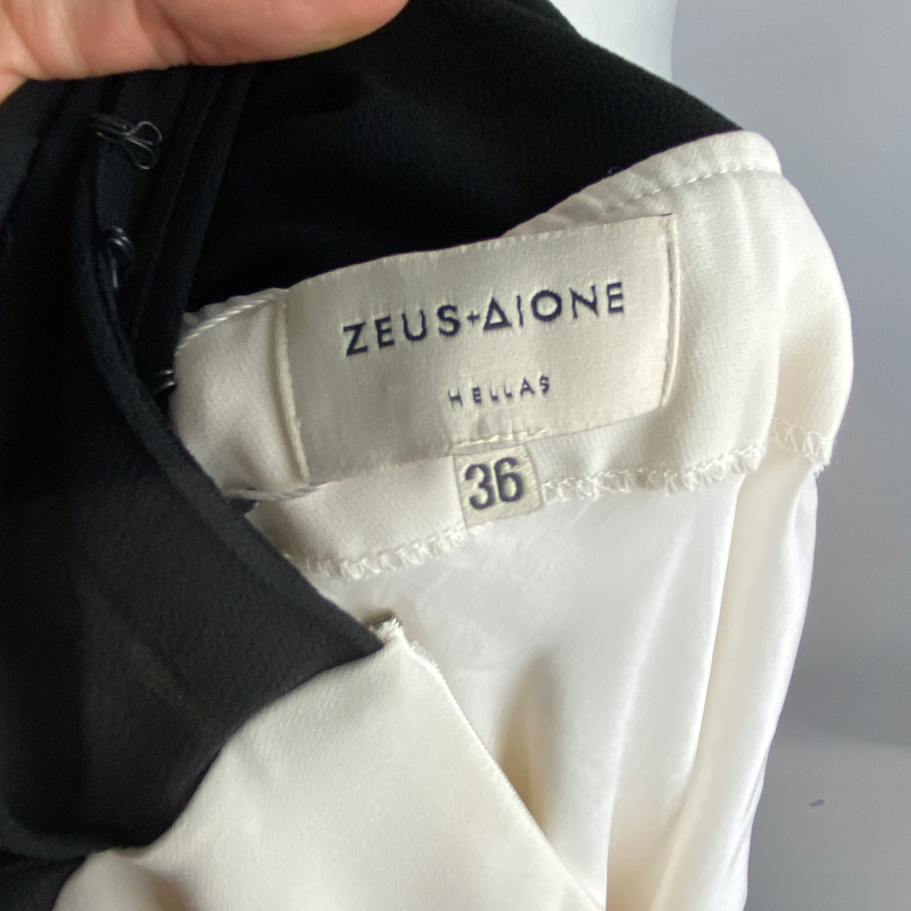 Zeus & Dione £970 Black & Ivory Iphigenia Evening Gown XS