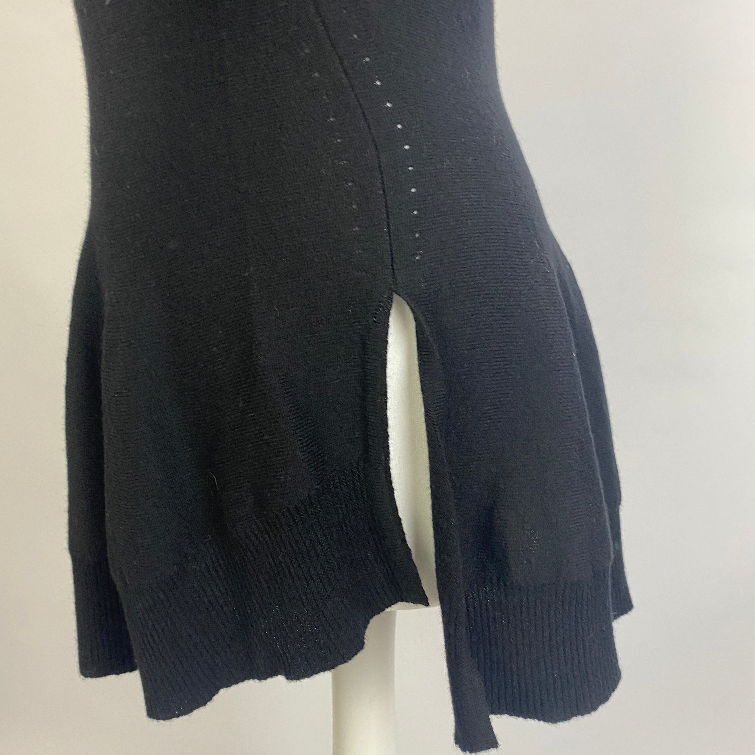 Alexander McQueen Black Wool & Cashmere Fluted Sweater XS/S