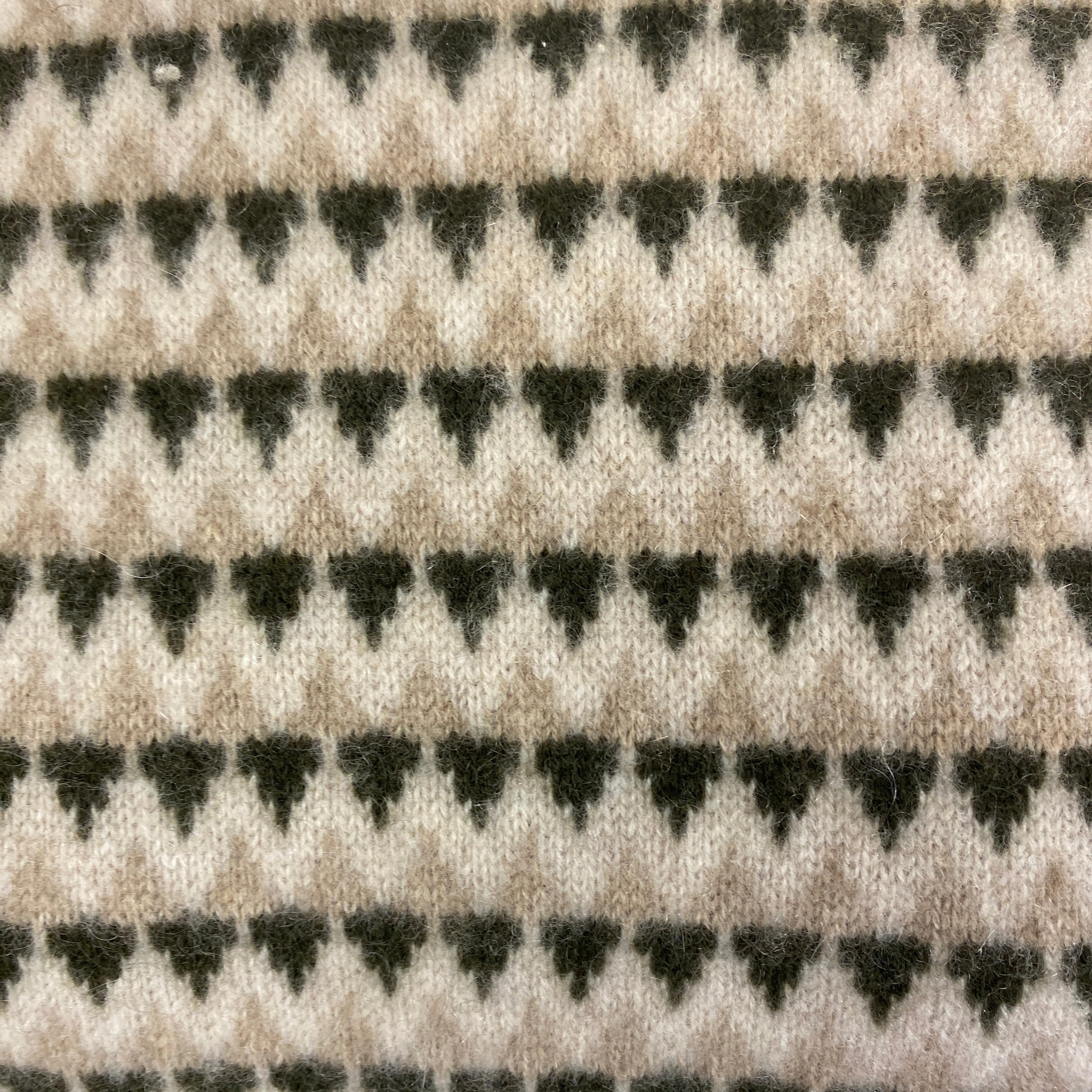 Madeleine Thompson Cream Intarsia Knit Cashmere Sweater M
