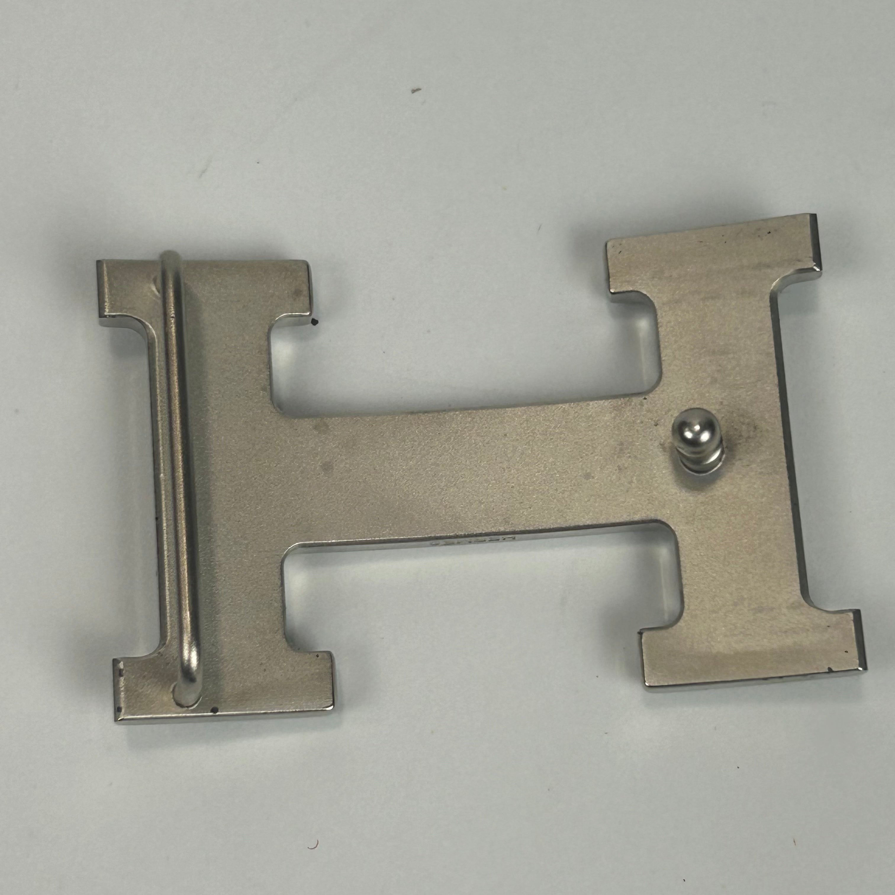 Hermes 32m Black & Silver Leather H Belt  80cm