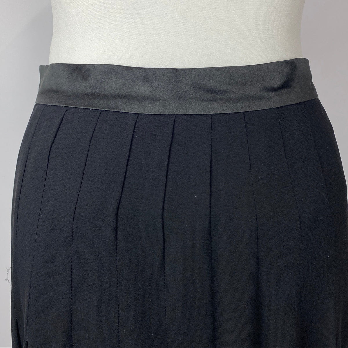 Emma Willis of Jermyn St Black Silk Chiffon Pleated Maxi Skirt S