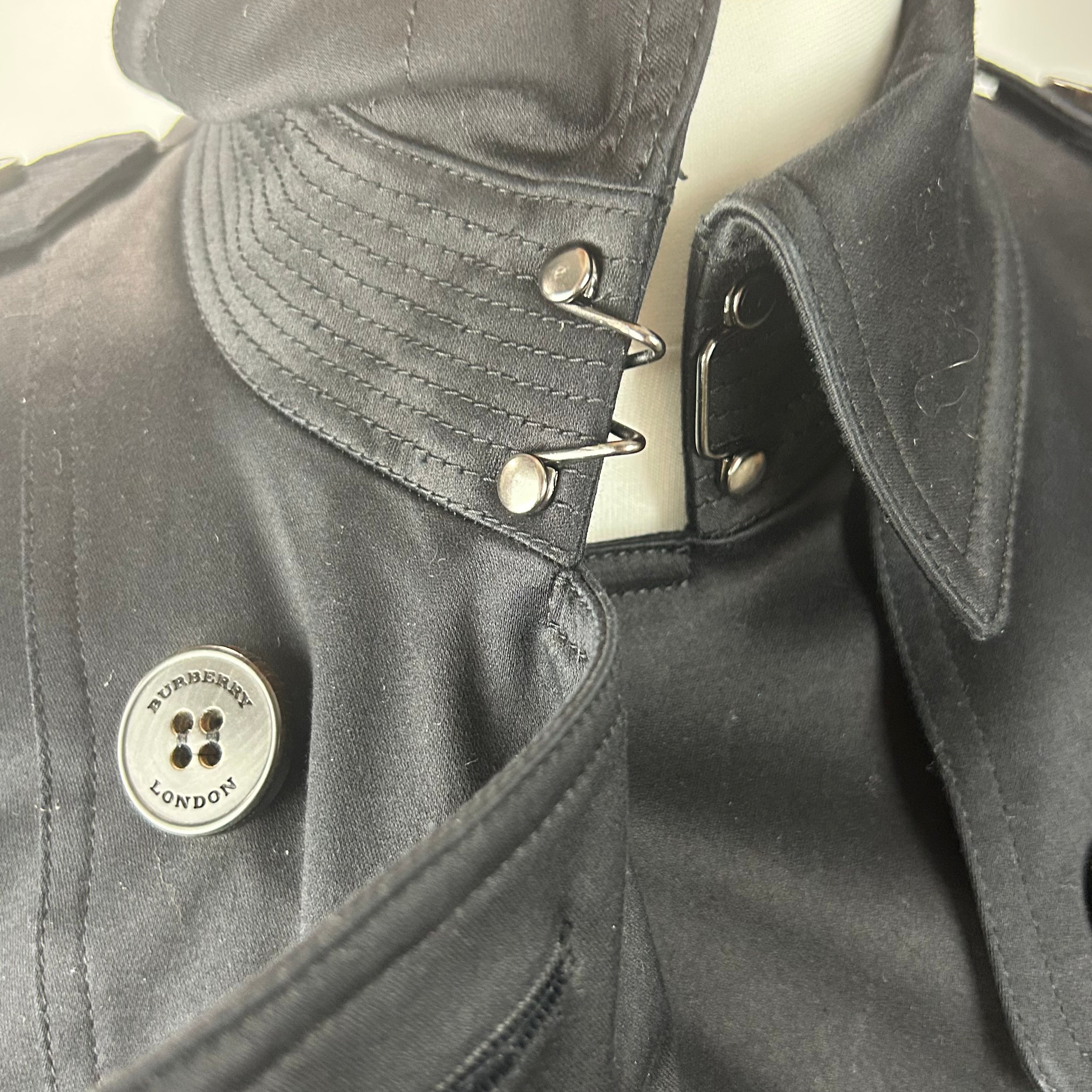 Burberry Brand New £1790 Black Classic Short Kensington Trench Coat XXS