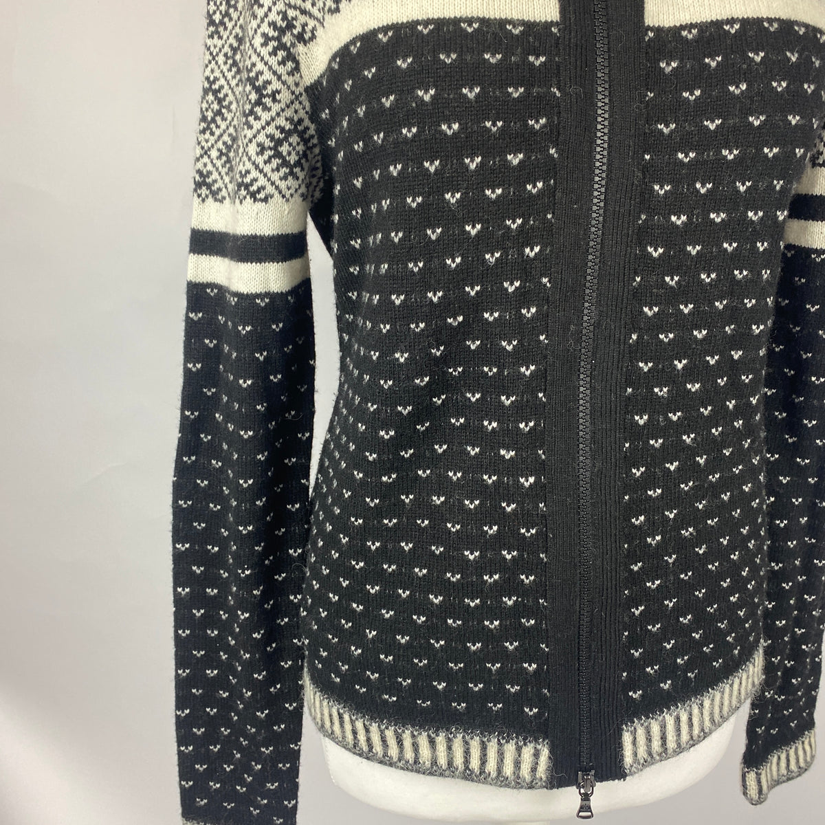Bogner Black & White Alpine Knit Zippered Cardigan L