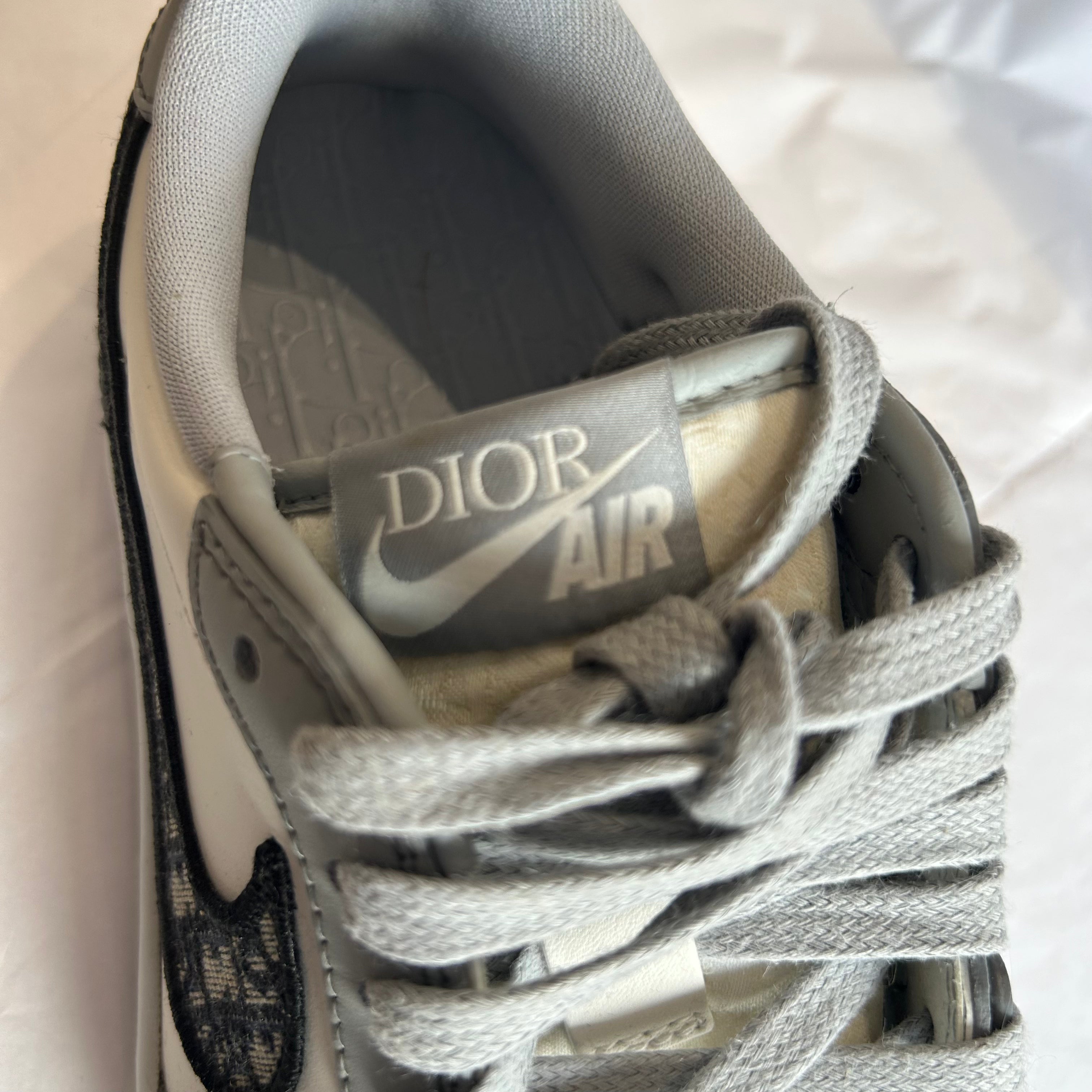 Dior x Nike Air Jordan 1 Low Sneakers 38.5