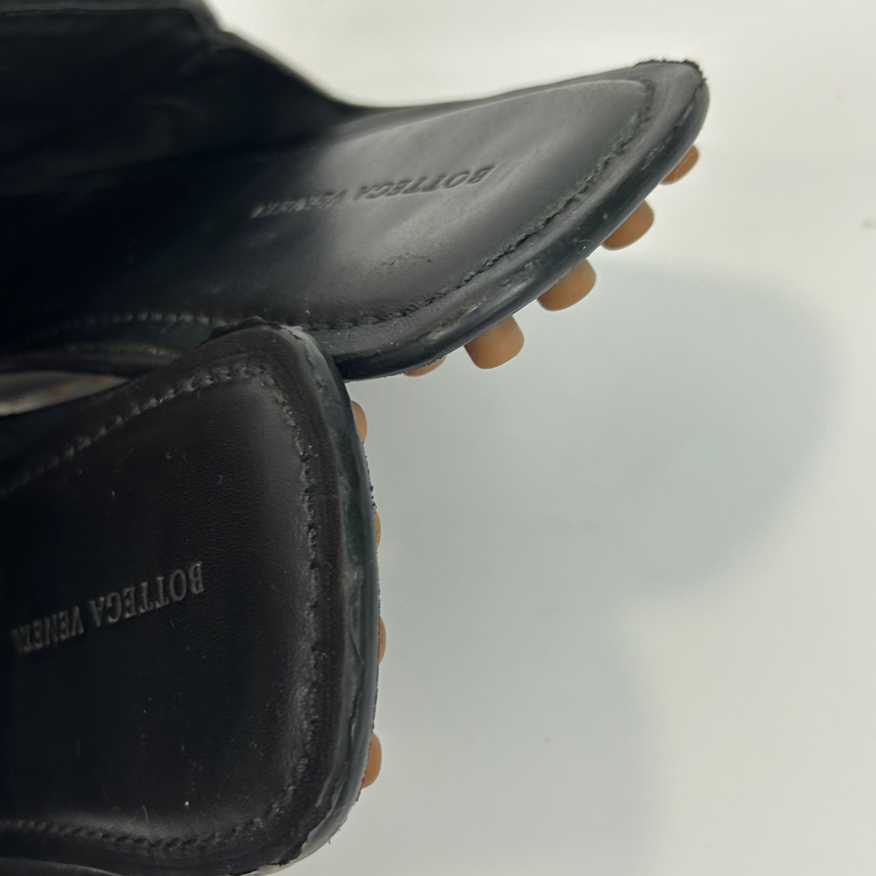 Bottega Veneta £525 Black Intrecciato Douglas Mules 39