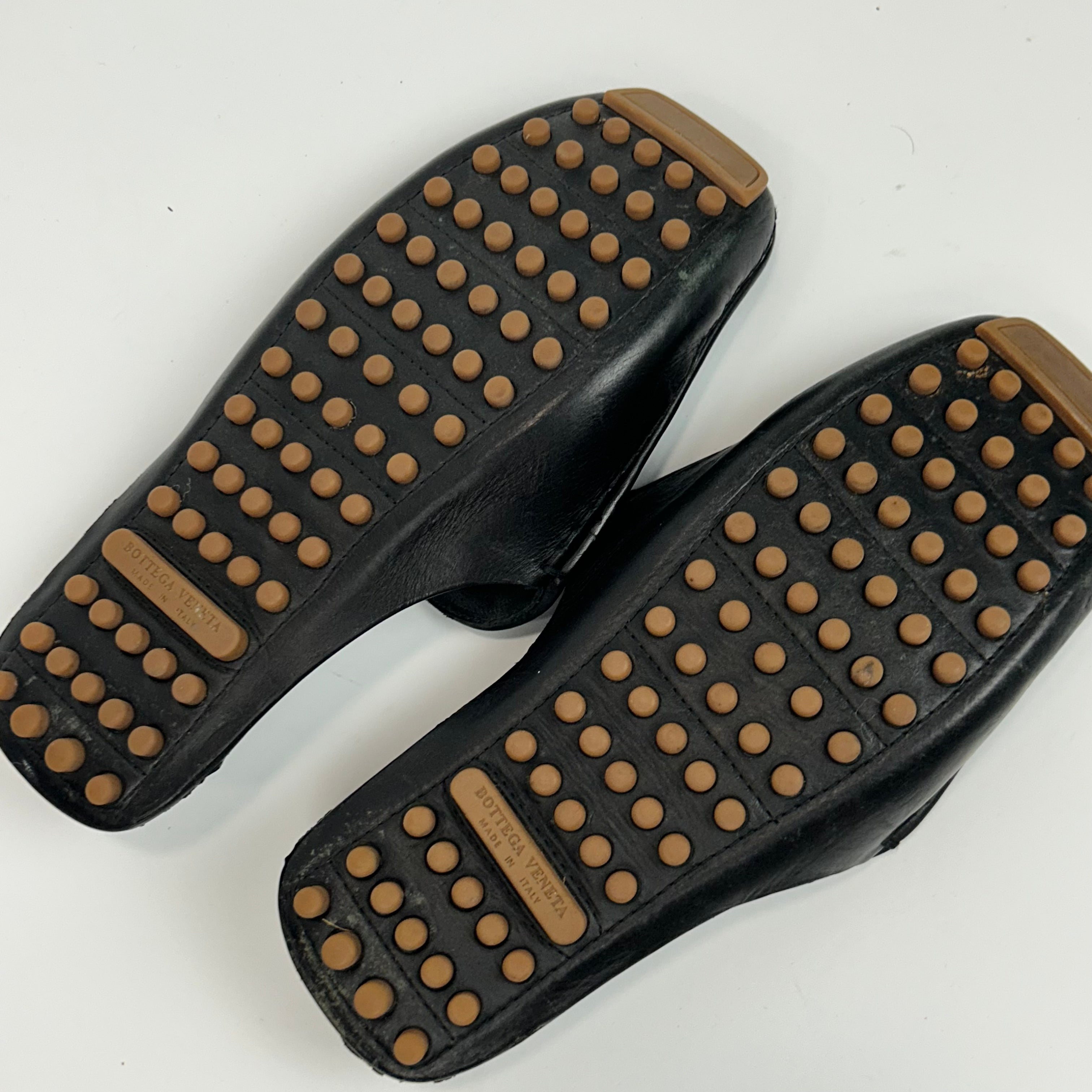 Bottega Veneta £525 Black Intrecciato Douglas Mules 39