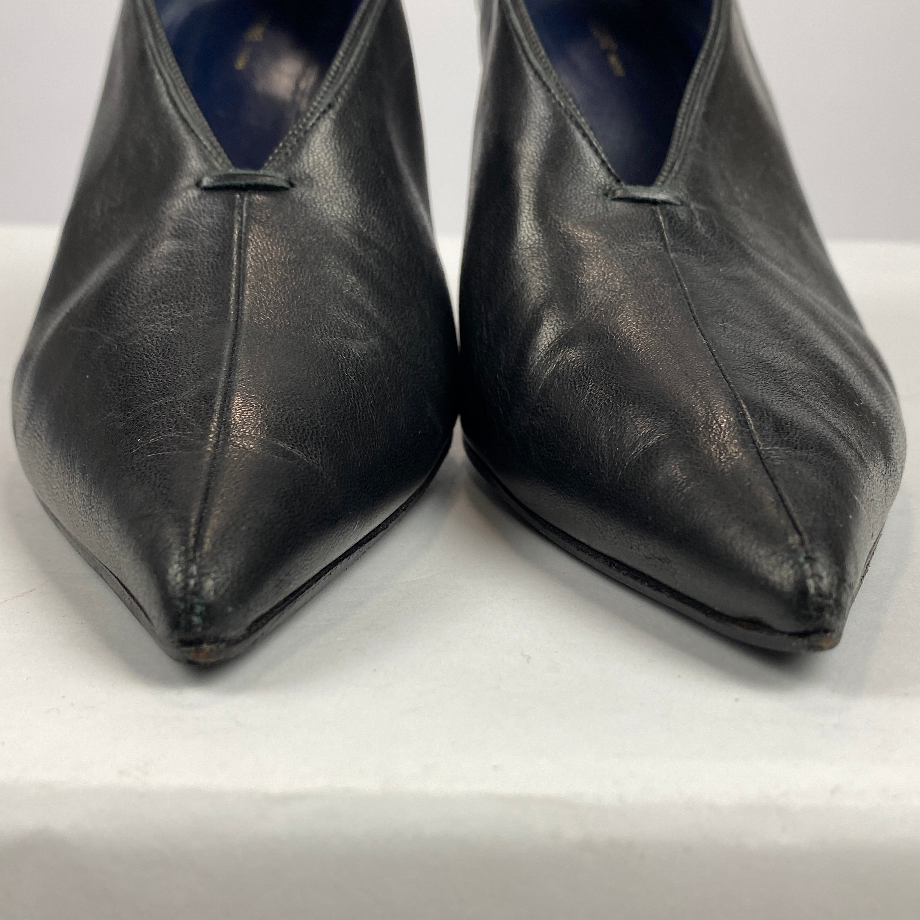 Celine Phoebe Philo Black Leather Soft V-Neck Leather Pumps 38.5