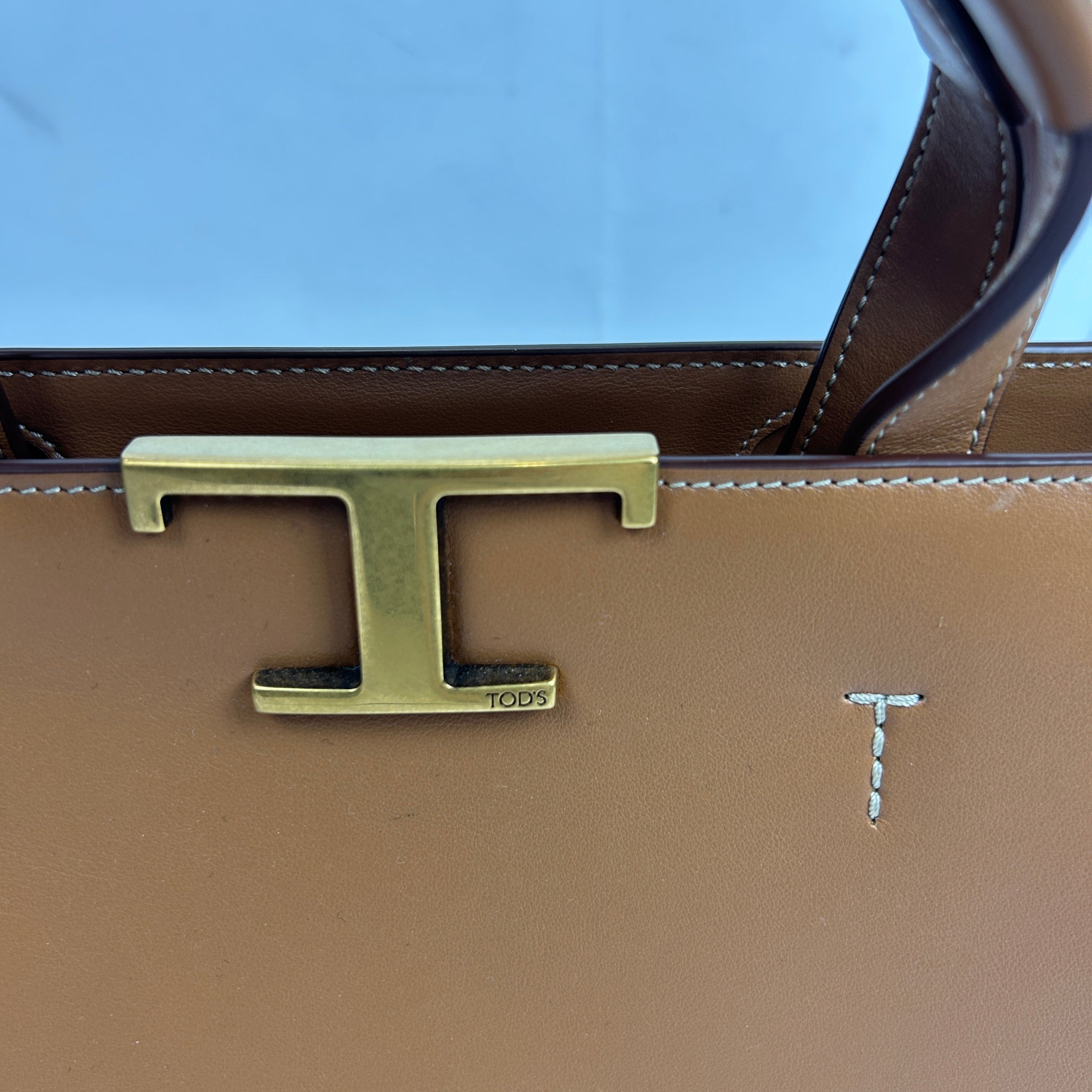 Tods New £1600 Camel Timeless Medium Tote Bag