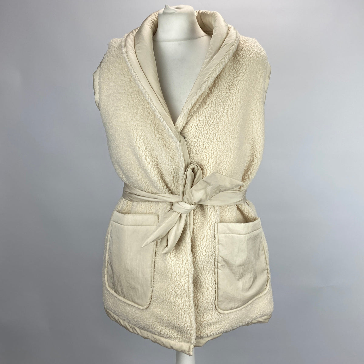 Varley New Cream Lanville Reversible Sherpa Gilet S