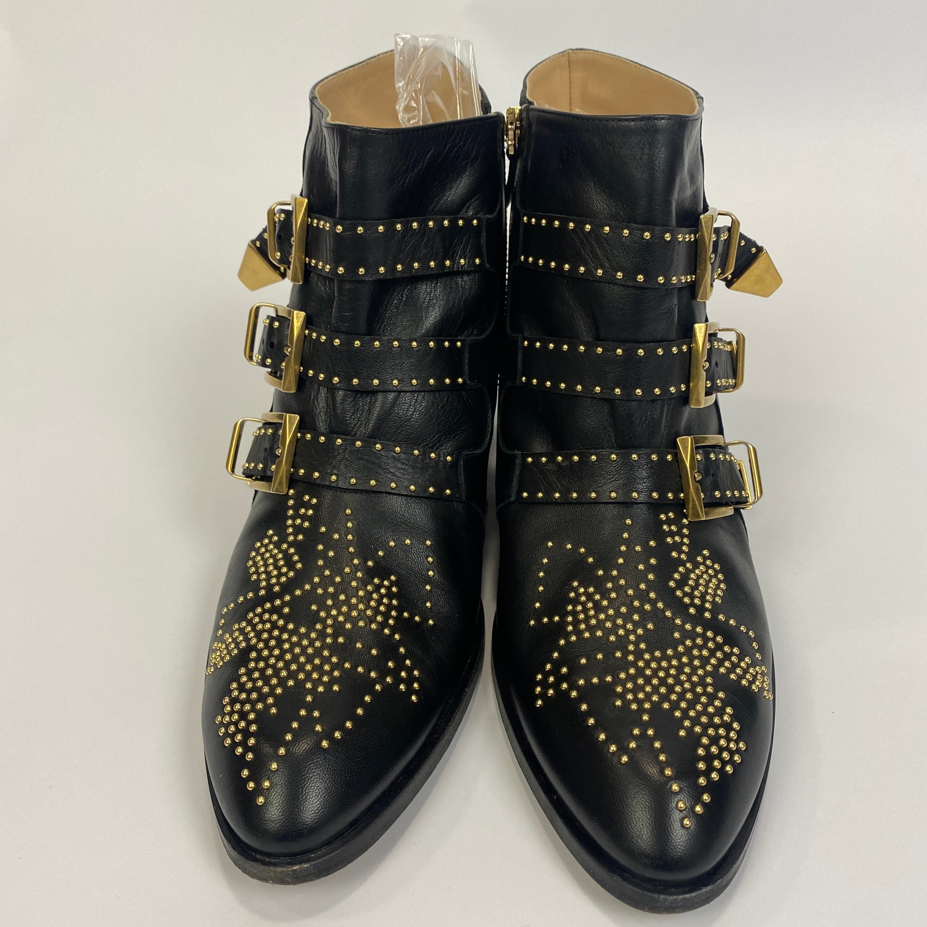 Chloe £1090 Black Gold Studded Leather Susanna Ankle Boots 41