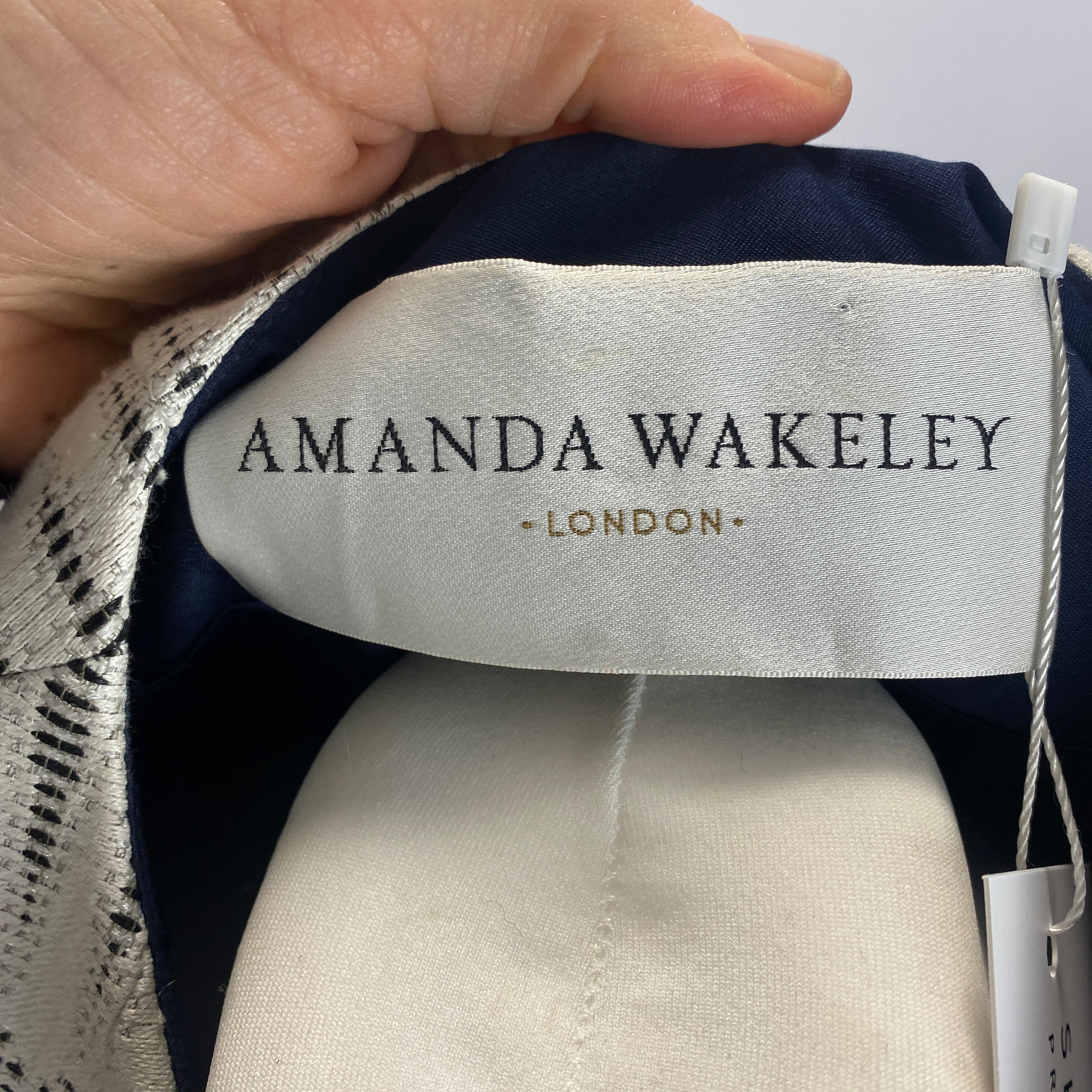 Amanda Wakeley New Ivory & Navy Brocade Occasion Coat S