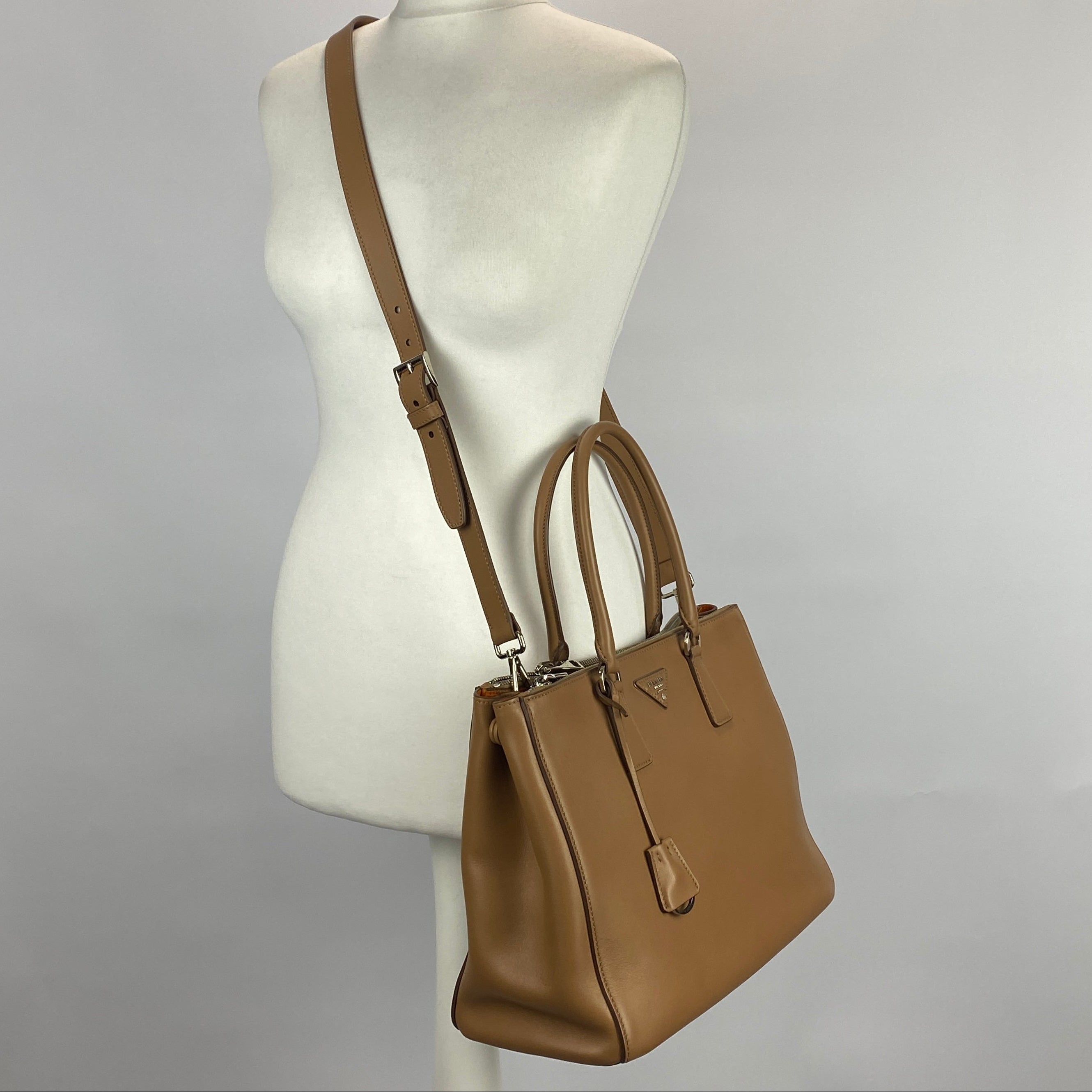 Prada New £3200 Caramel Galleria City Calf Tote Bag