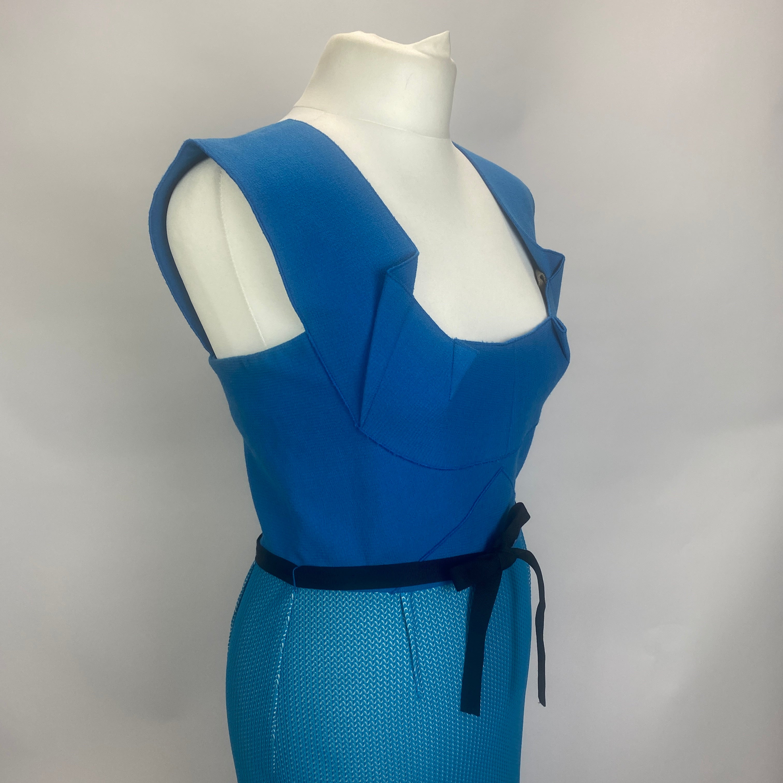 Roland Mouret Sky Blue Textured Wool Crepe Origami Shift Dress M