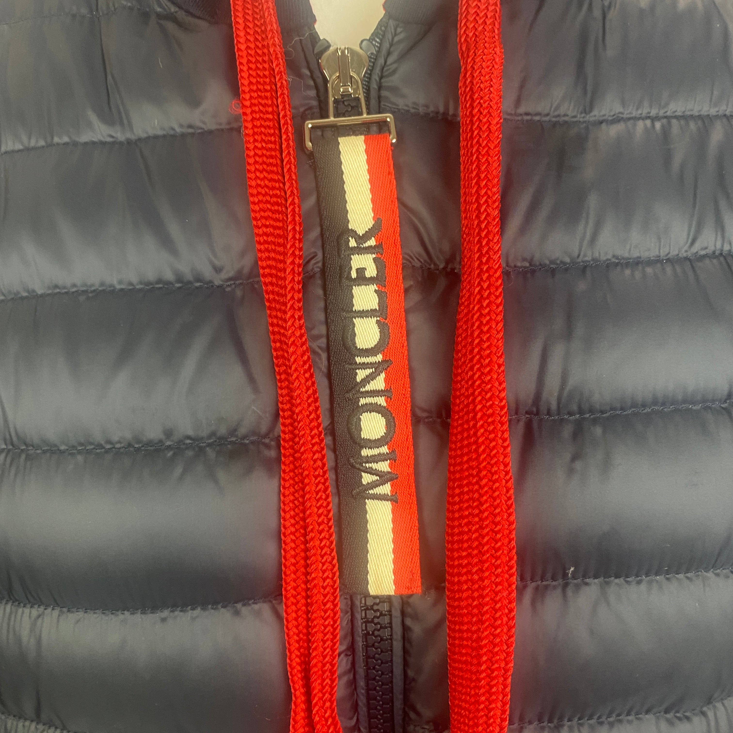 Moncler Navy & Scarlet Lightweight Duvet Maglia Jacket M