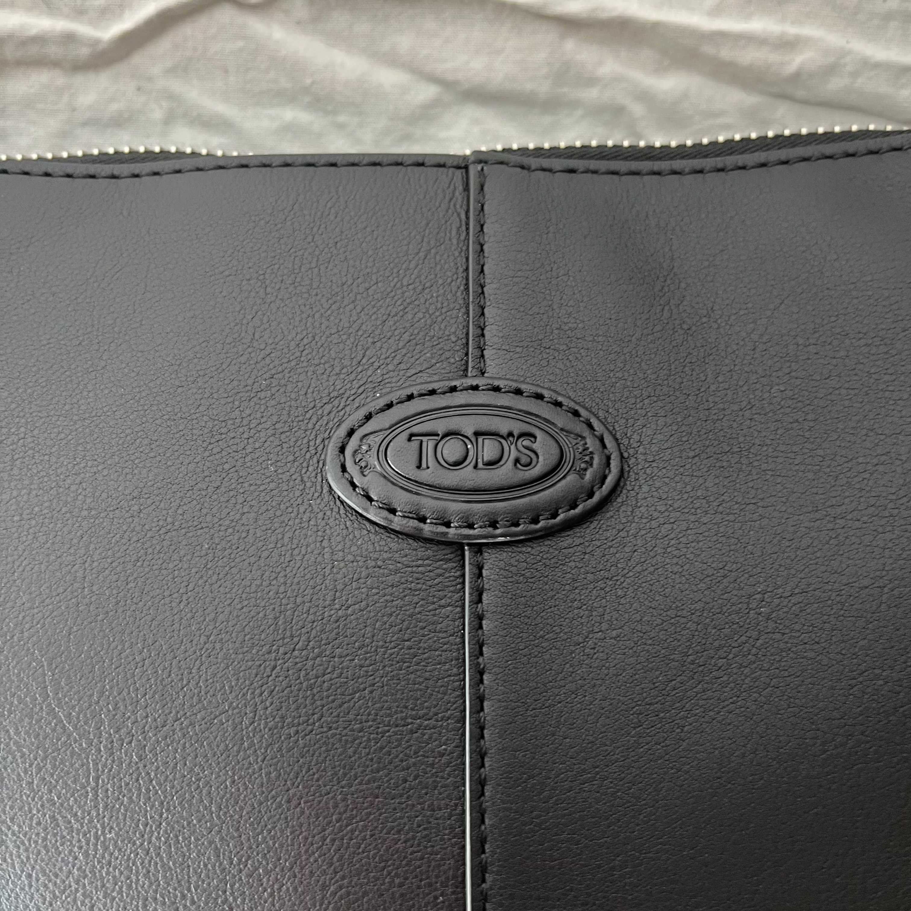 Tods Brand New £2687 Black Sacca Zip Di Tote Bag