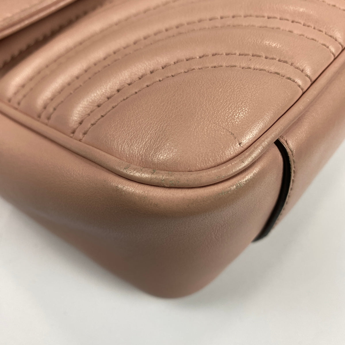 Gucci £2070 Pink Beige GG Marmont Medium Shoulderbag