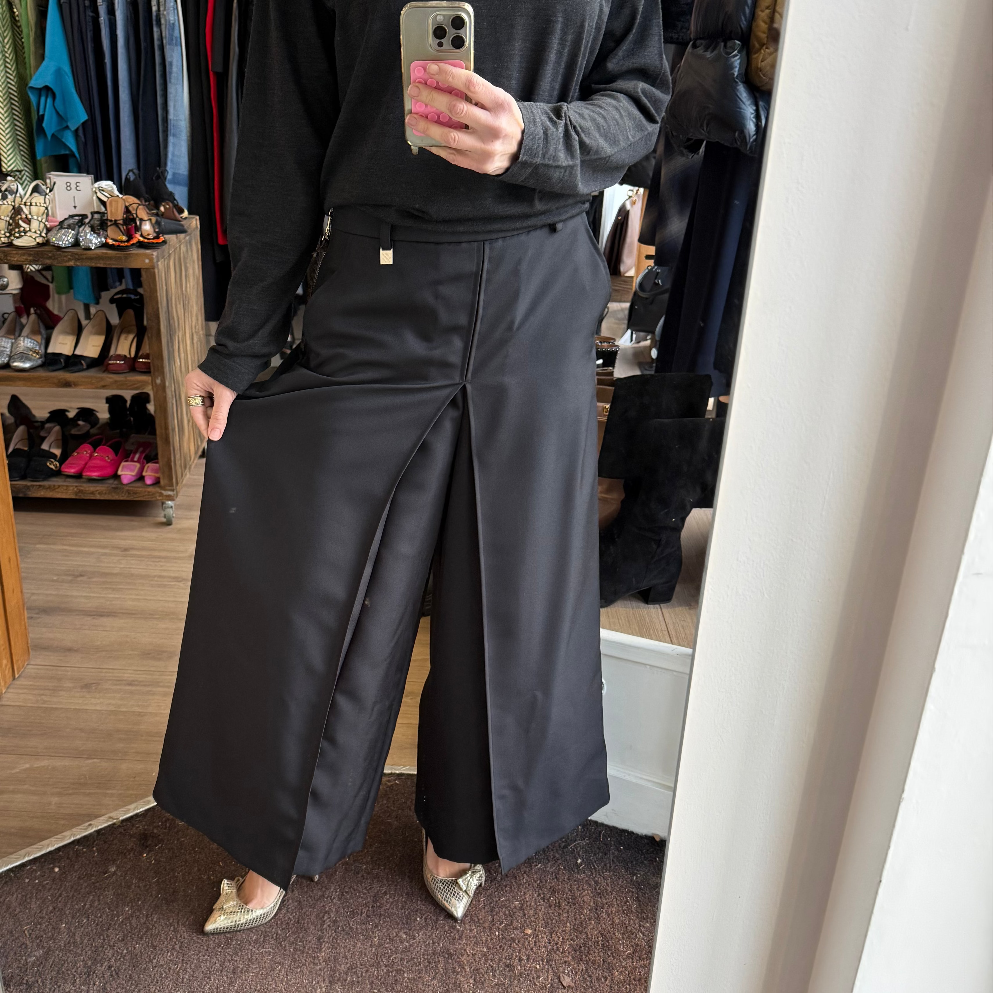 Louis Vuitton New £1600 Black Pleat Wide Leg Crop Pants L
