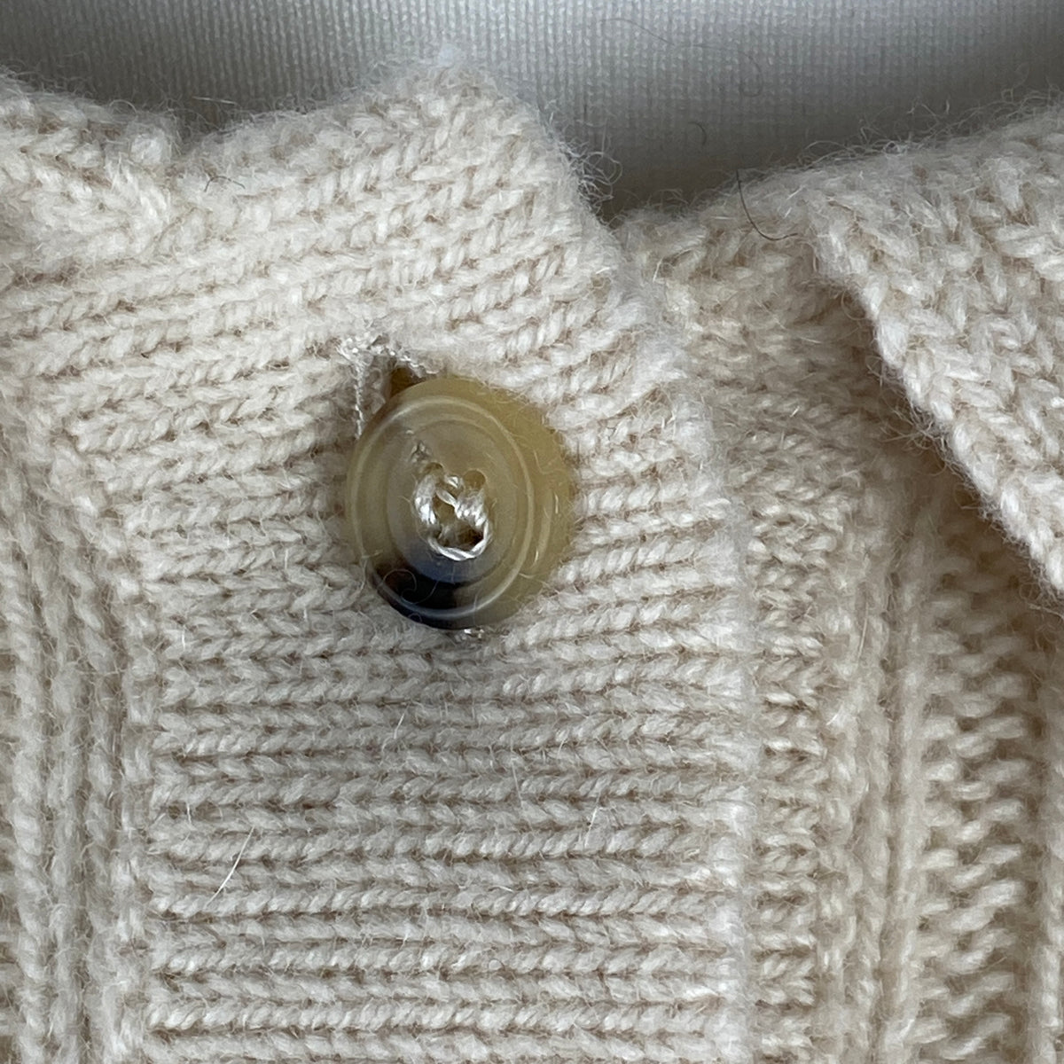 Khaite £810 Cream Cashmere Rib Collared Hans Sweater XS-M