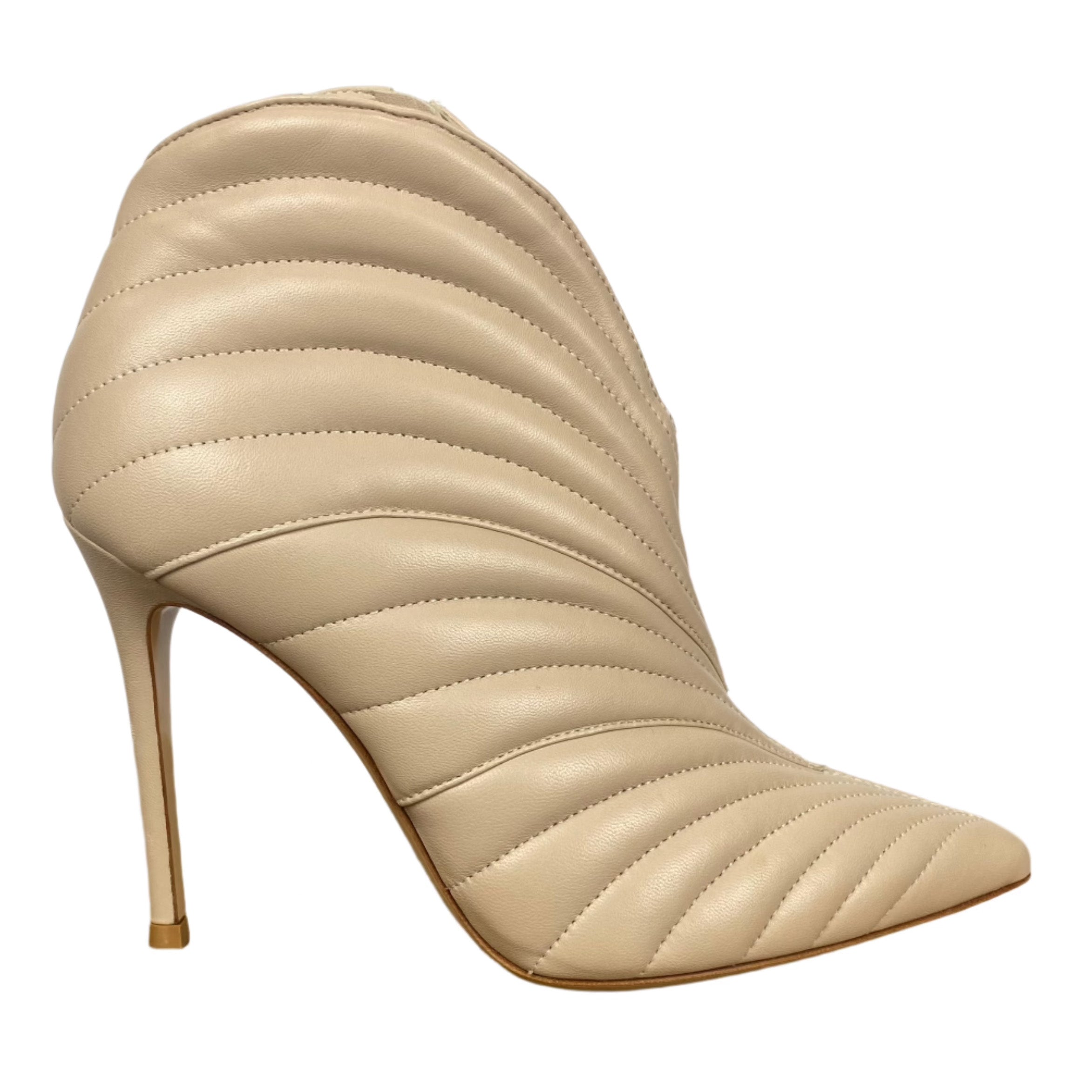 Gianvito Rossi Brand New £1100 Cream Quilted Eiko Ankle Boots 38