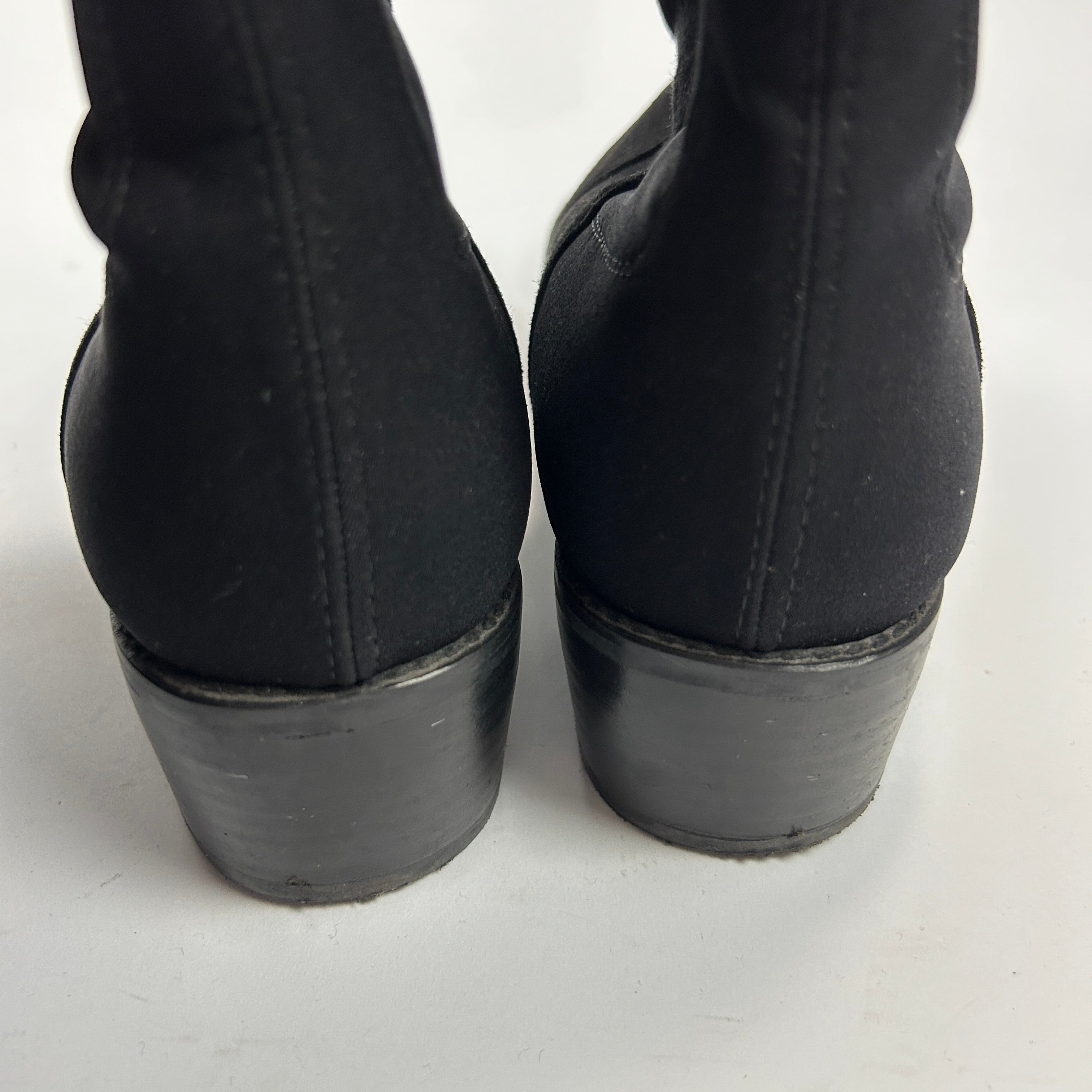 Stuart Weitzman £635 Black Suede Flat City Boots 39