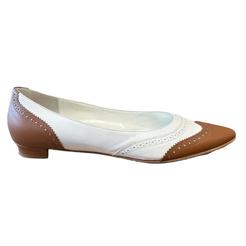 Manolo Blahnik £615 Tan & White Brogue Flats 40.5