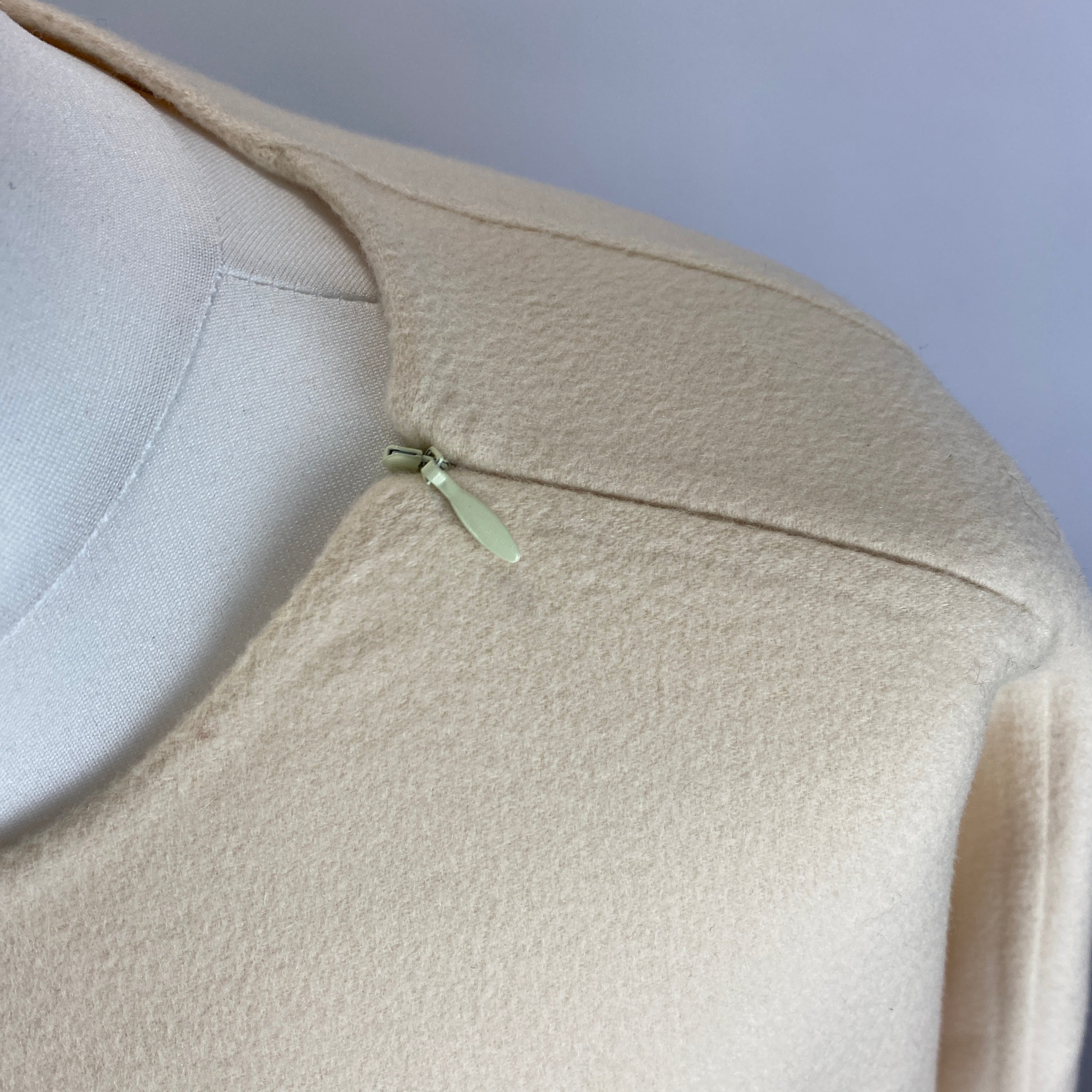 Loro Piana £4000 Cream Cashmere Poncho Jacket O/S