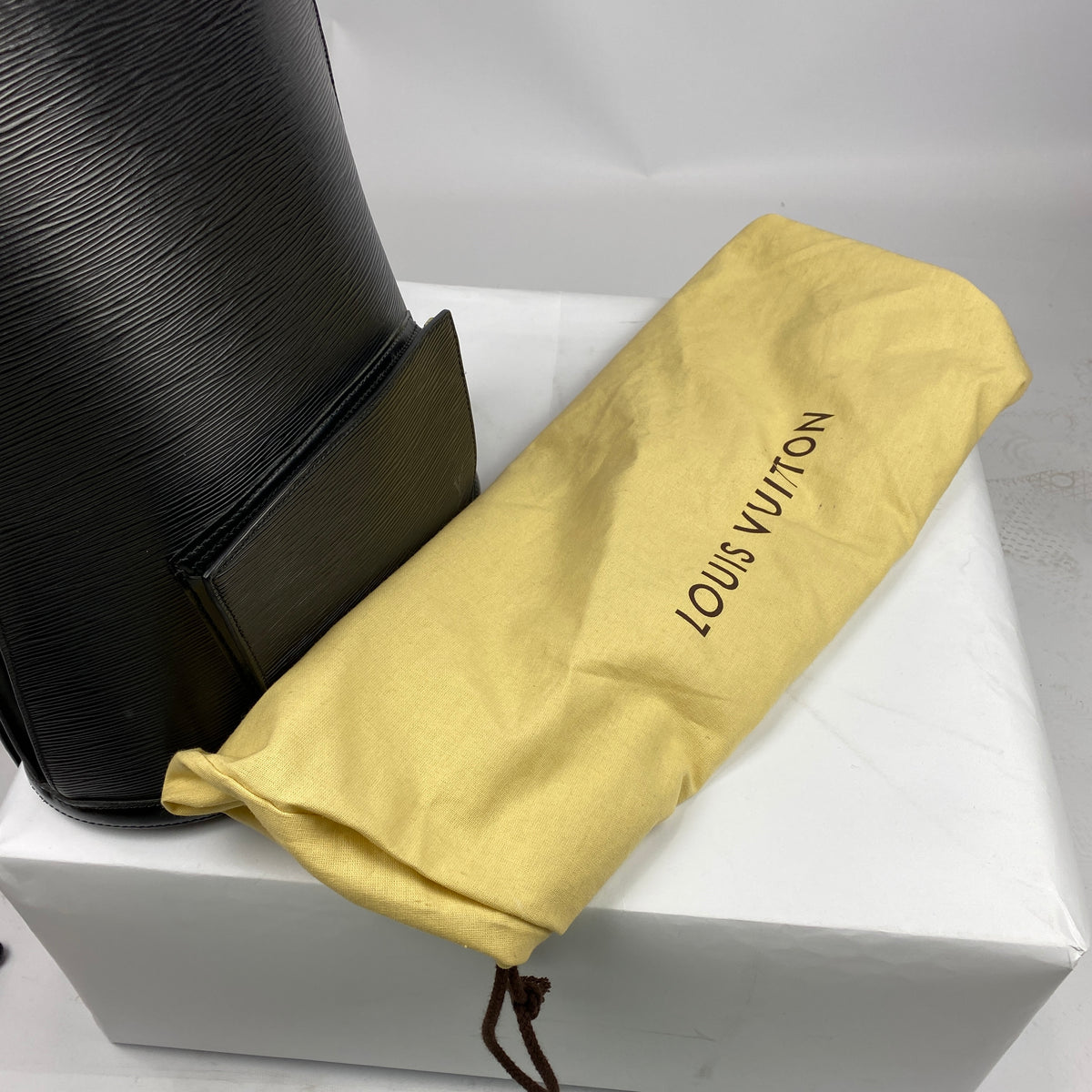 Louis Vuitton 2000 Black Epi Leather Gobelins Backpack