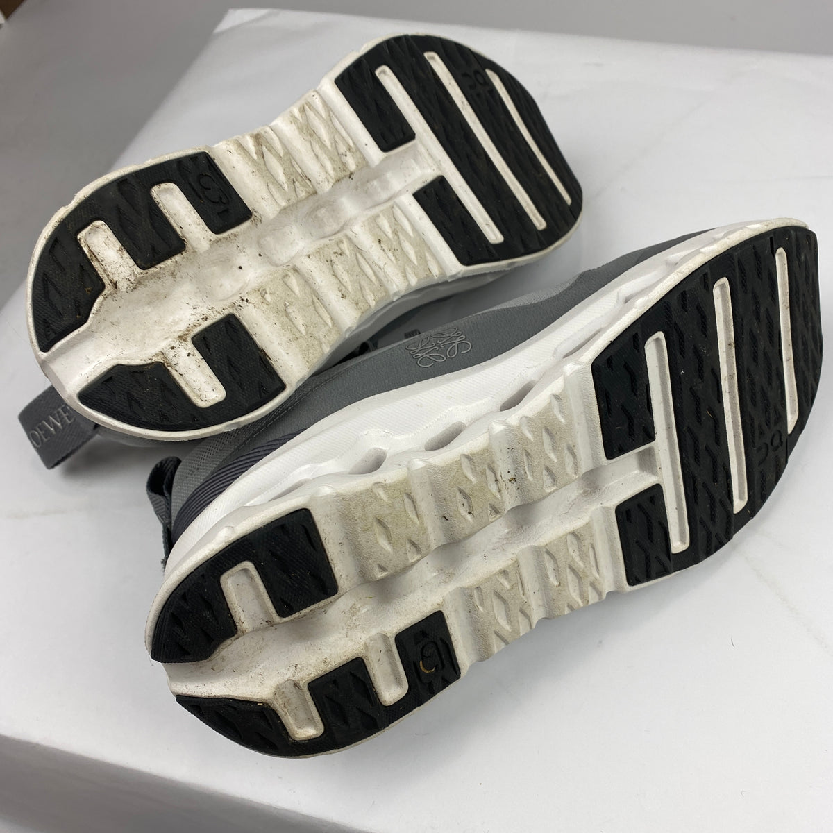 On x Loewe £340 Grey Cloudtilt 2.0 Trainers 40