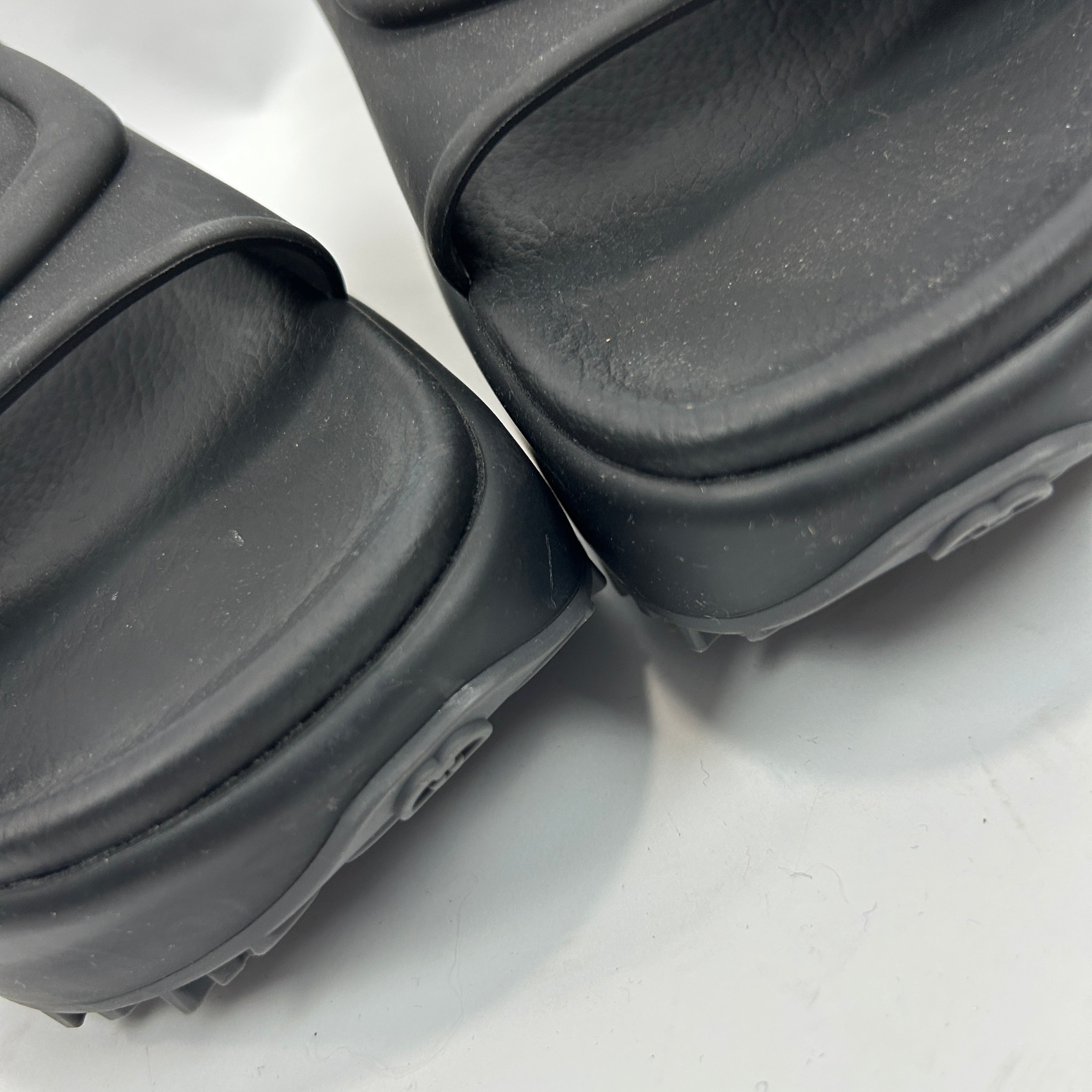 Gucci New Black Rubber GG Slides 38